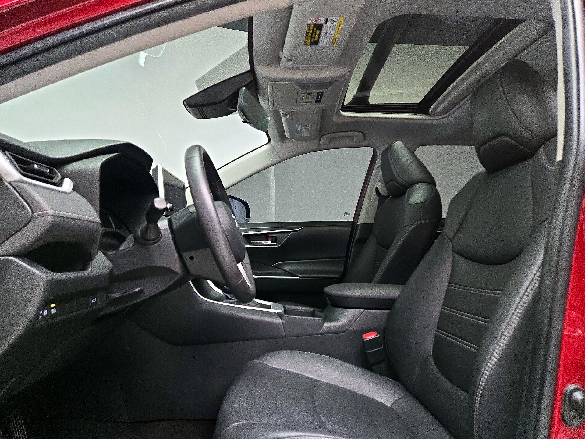 Thumbnail: 2023 Toyota RAV4 - 19