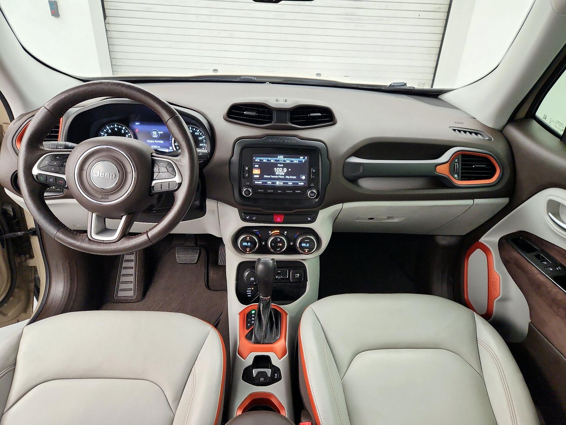 Thumbnail: 2015 Jeep Renegade - 9