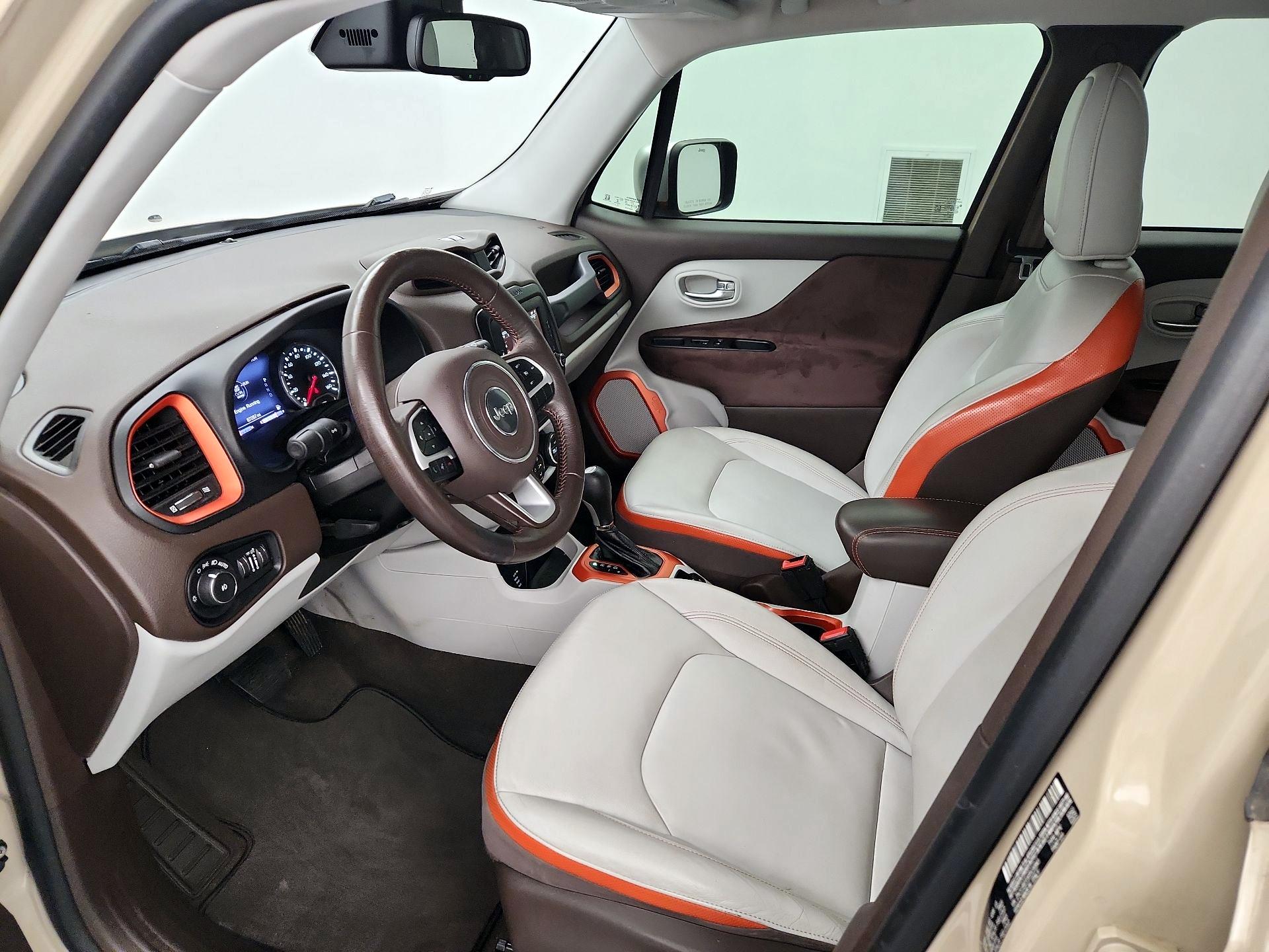 Thumbnail: 2015 Jeep Renegade - 11