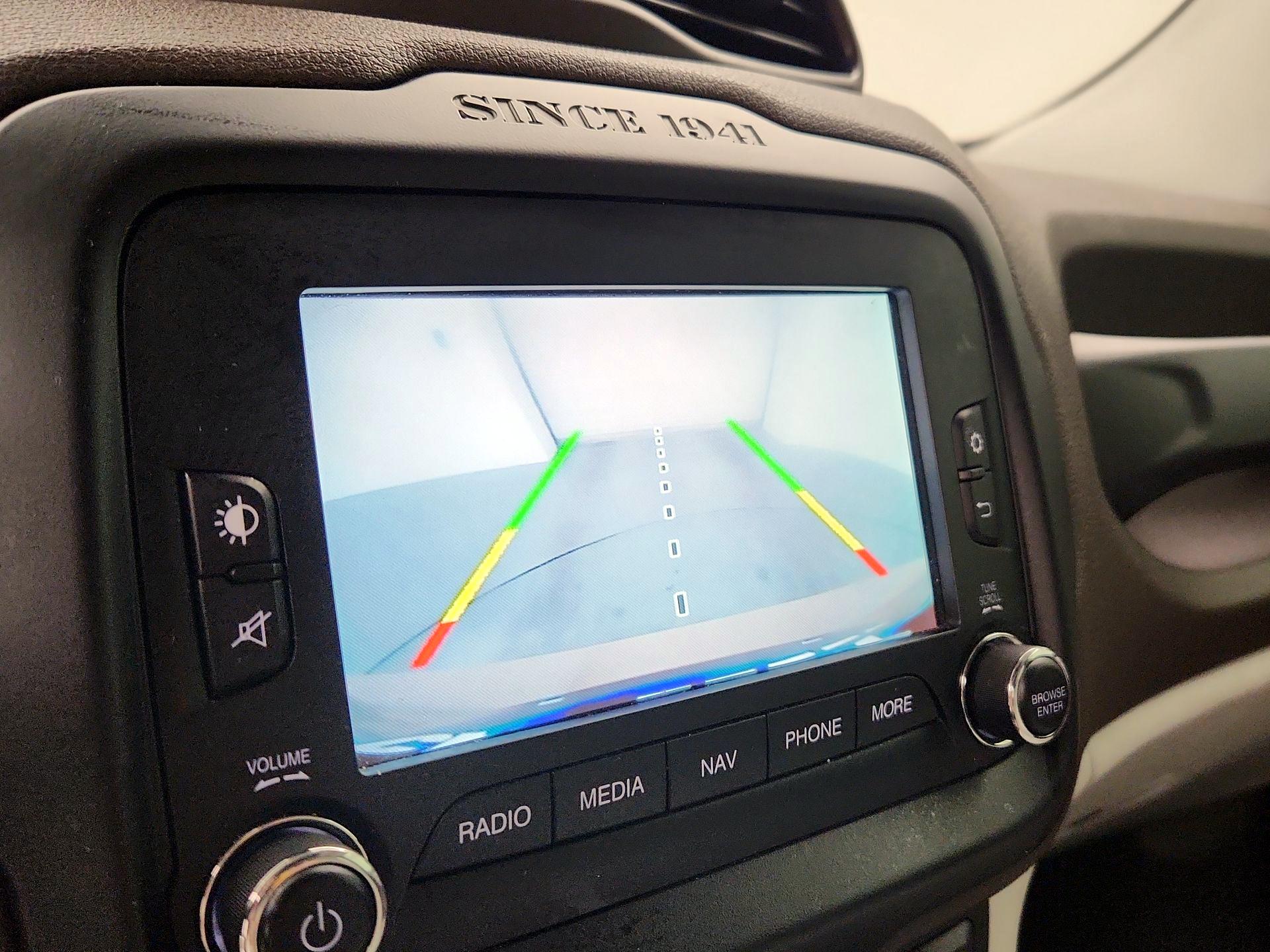 Thumbnail: 2015 Jeep Renegade - 14