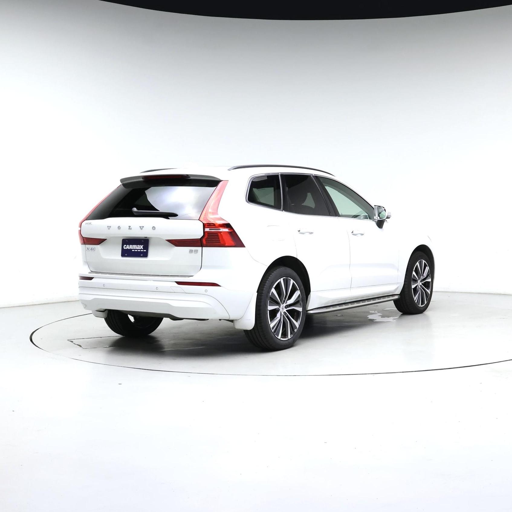 Thumbnail: 2022 Volvo XC60 - 8