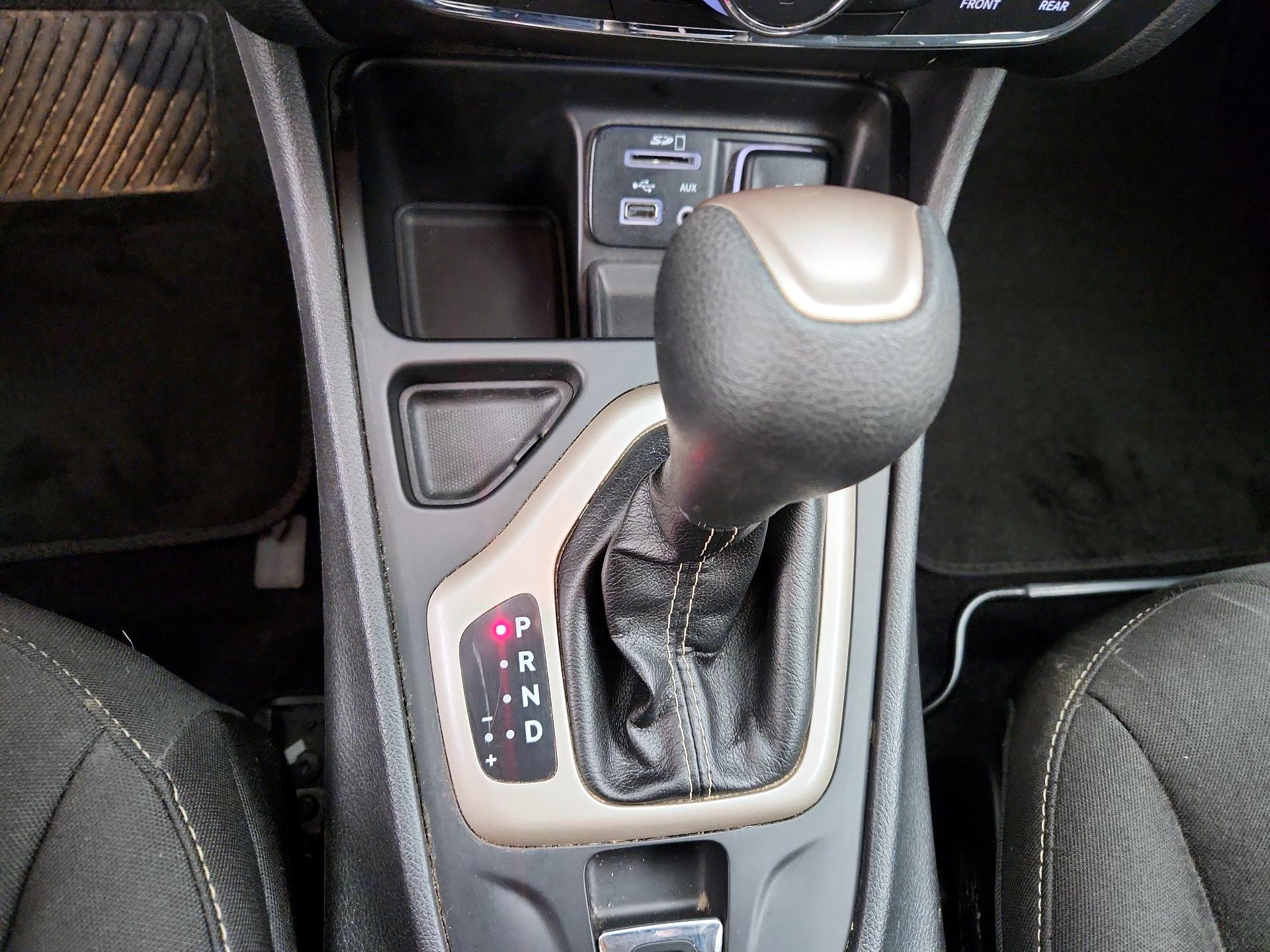 Thumbnail: 2017 Jeep Cherokee - 17