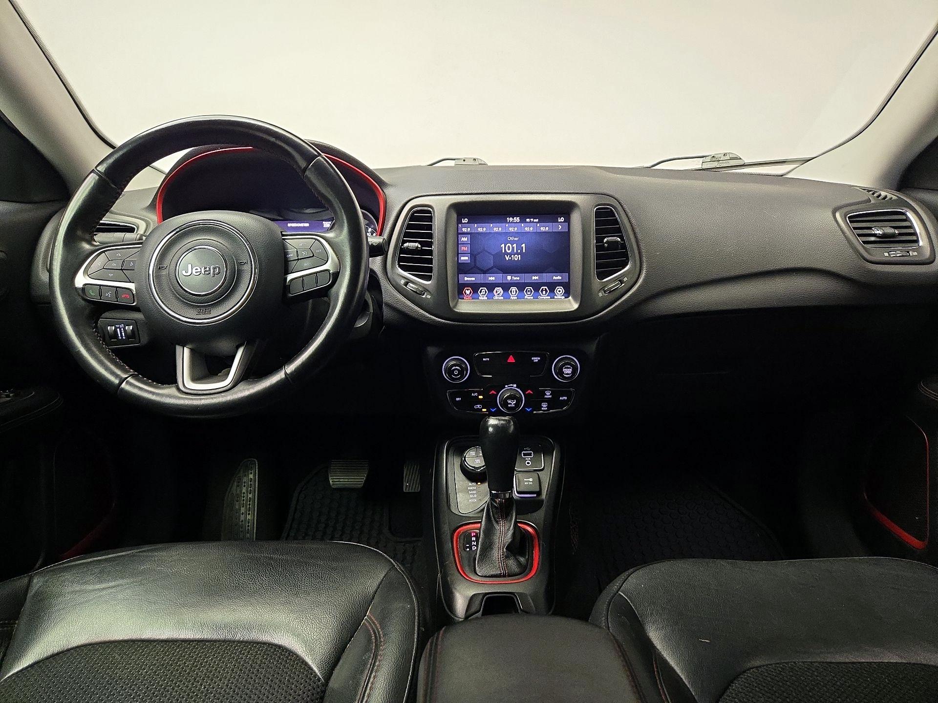 Thumbnail: 2018 Jeep Compass - 9