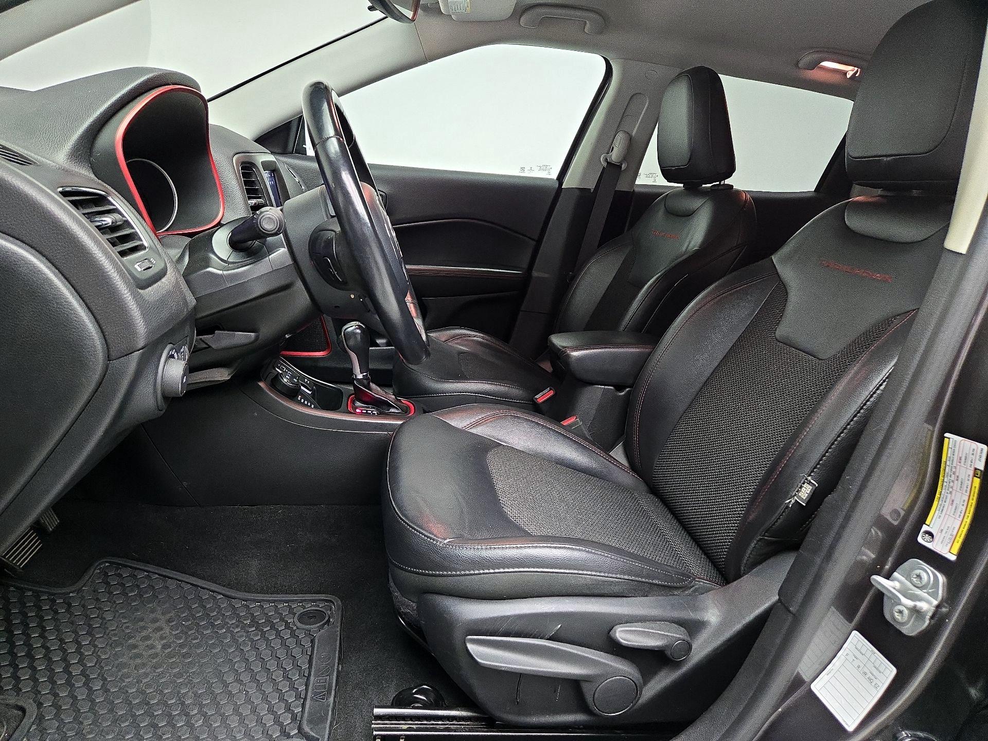 Thumbnail: 2018 Jeep Compass - 11