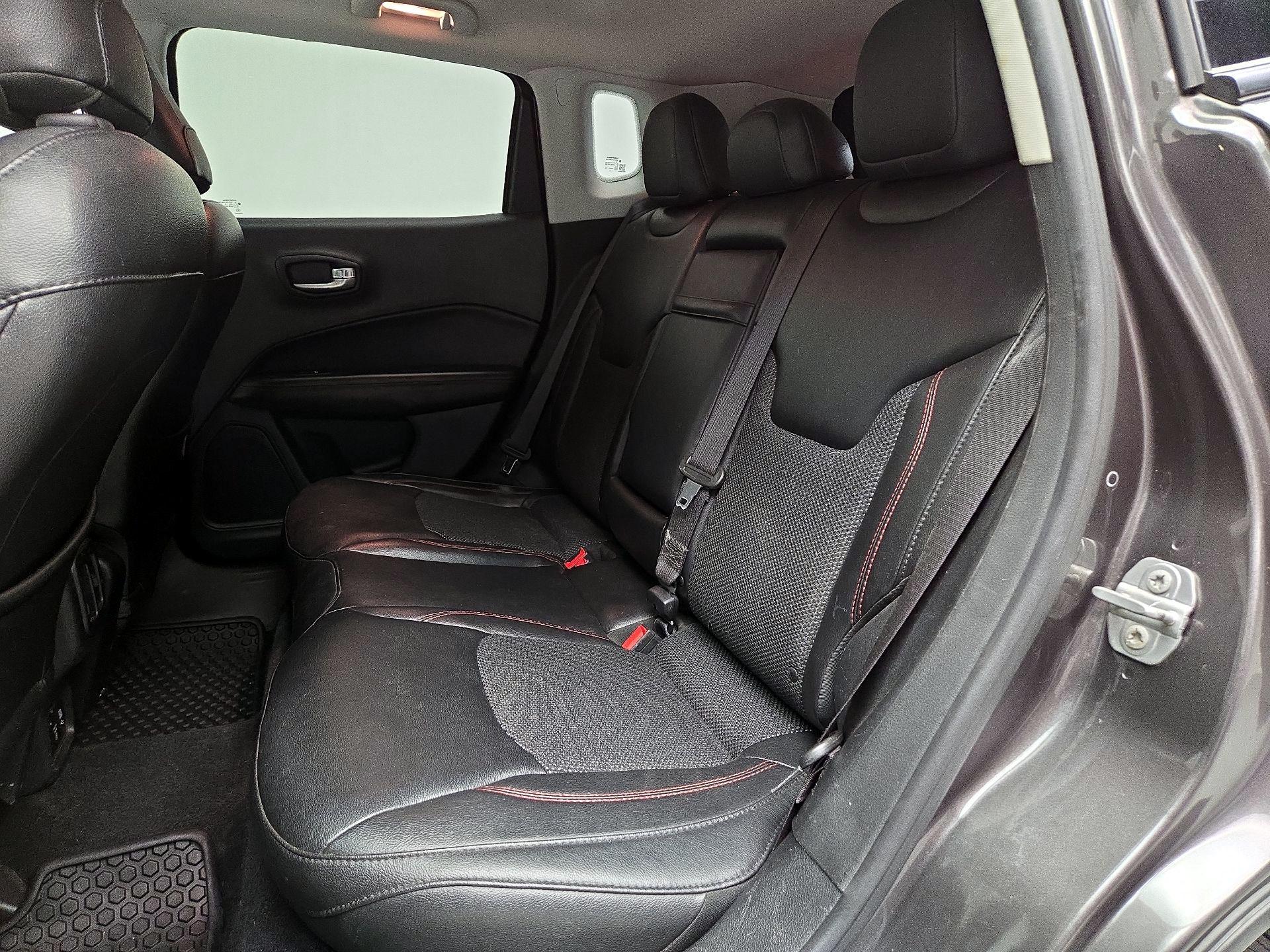 Thumbnail: 2018 Jeep Compass - 19