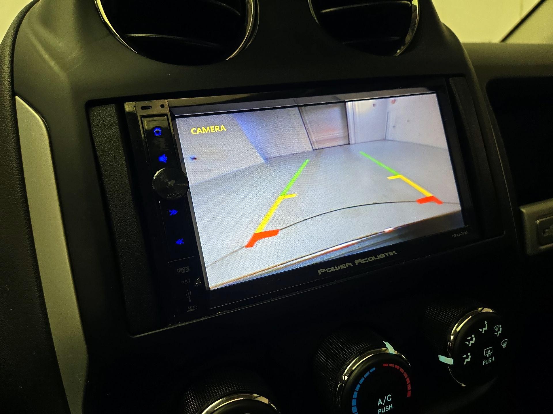 Thumbnail: 2016 Jeep Compass - 13