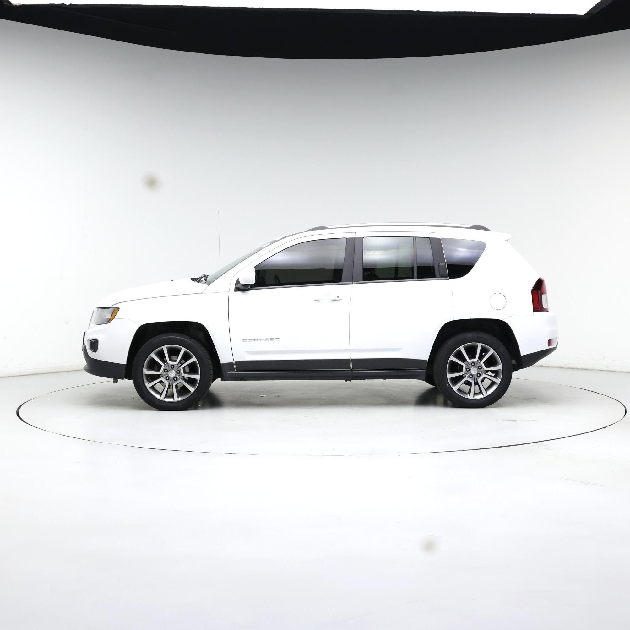 Thumbnail: 2016 Jeep Compass - 3