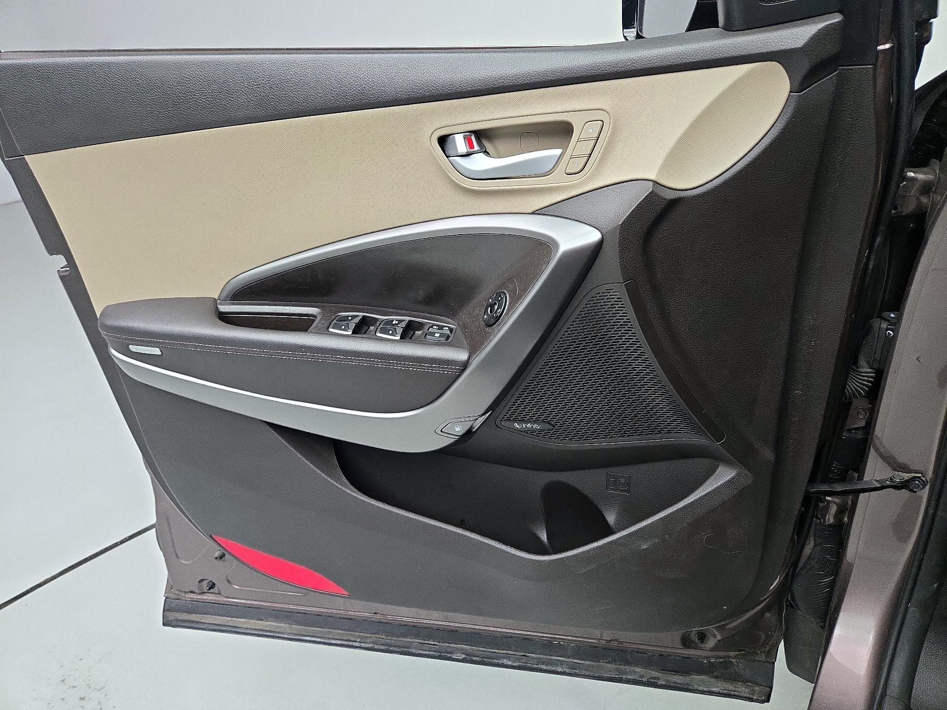 Thumbnail: 2014 Hyundai Santa Fe - 12