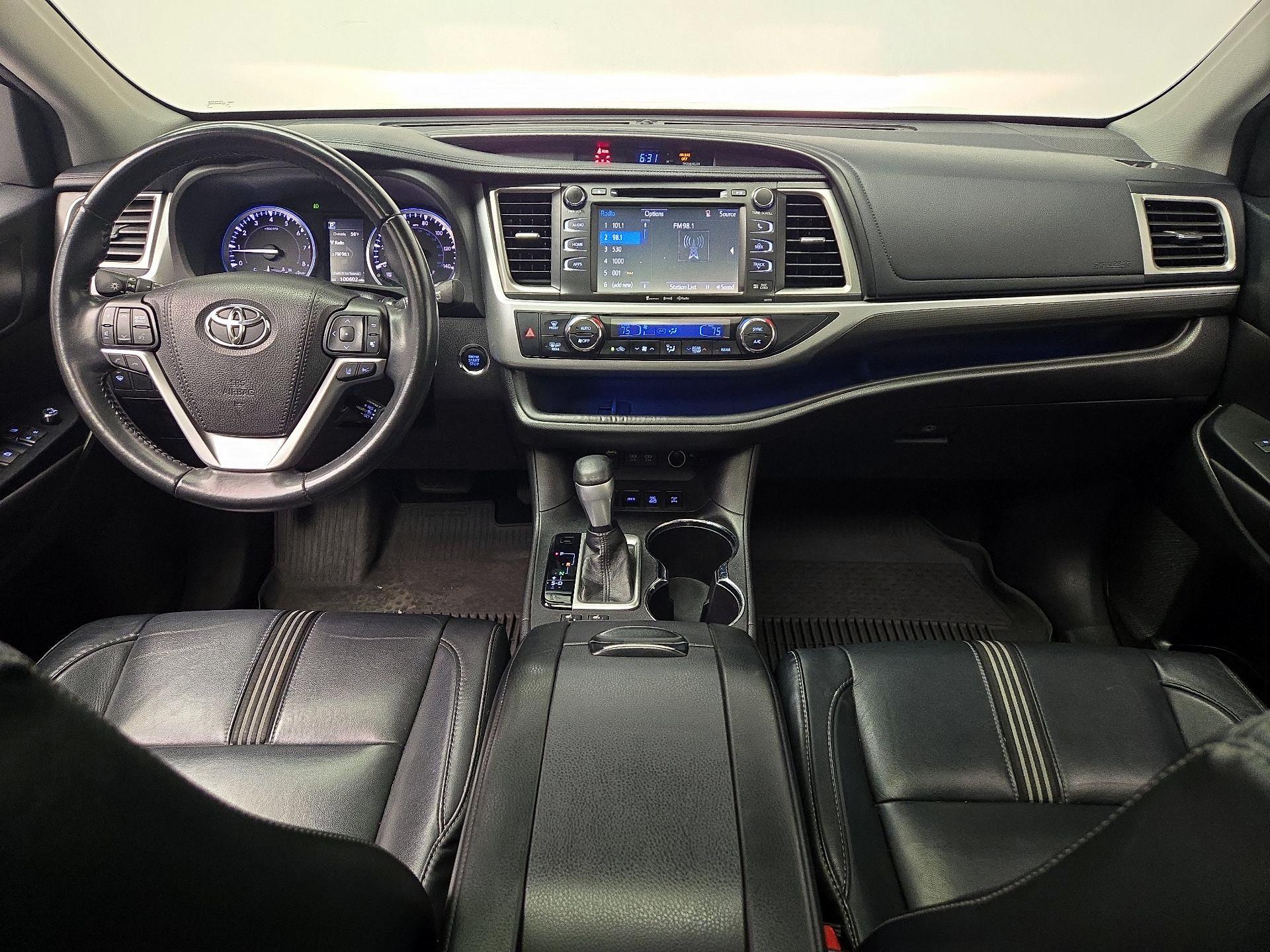 Thumbnail: 2017 Toyota Highlander - 9