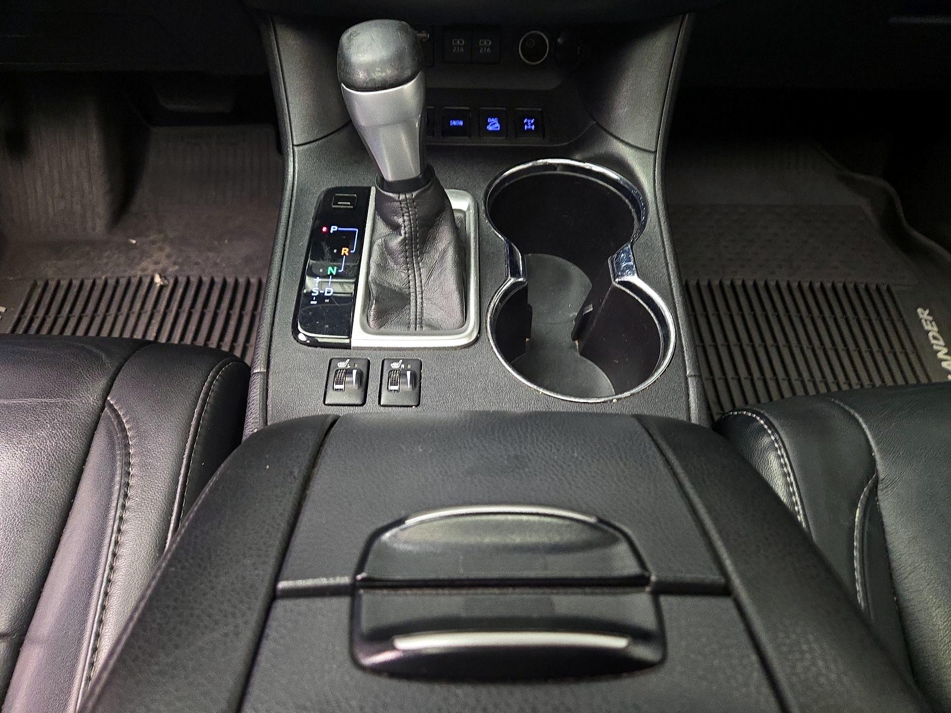 Thumbnail: 2017 Toyota Highlander - 18