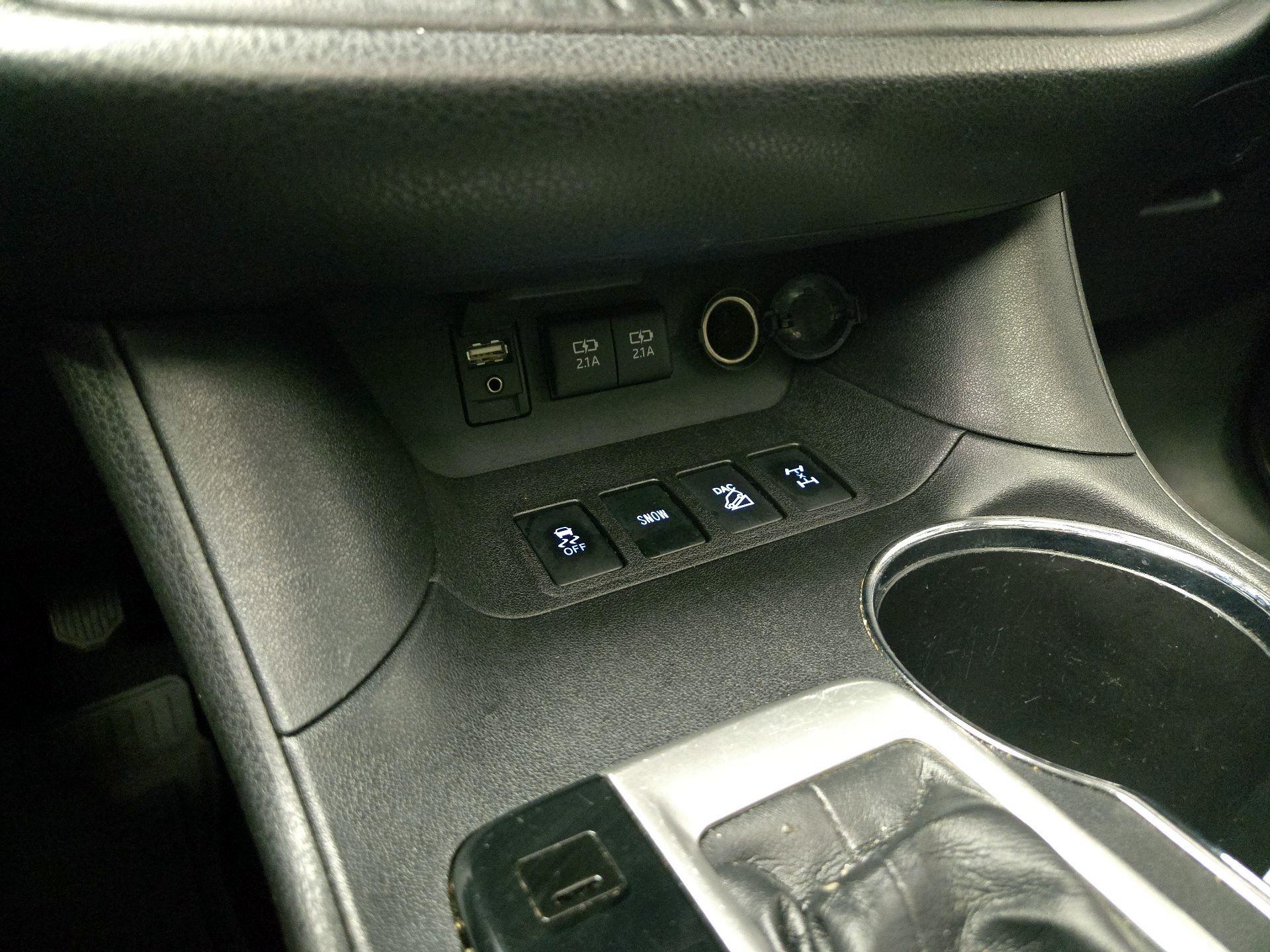 Thumbnail: 2017 Toyota Highlander - 19