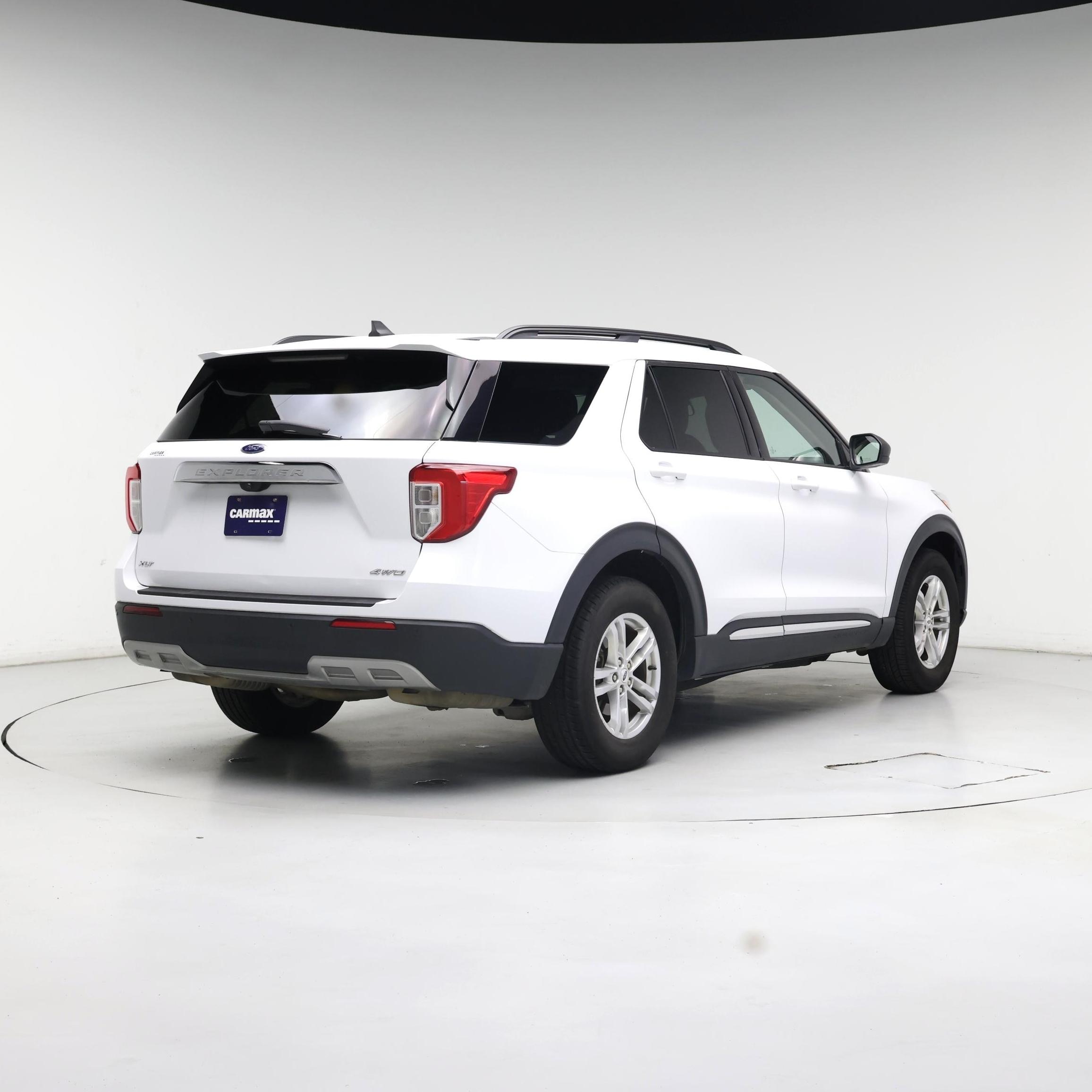 Thumbnail: 2023 Ford Explorer - 8