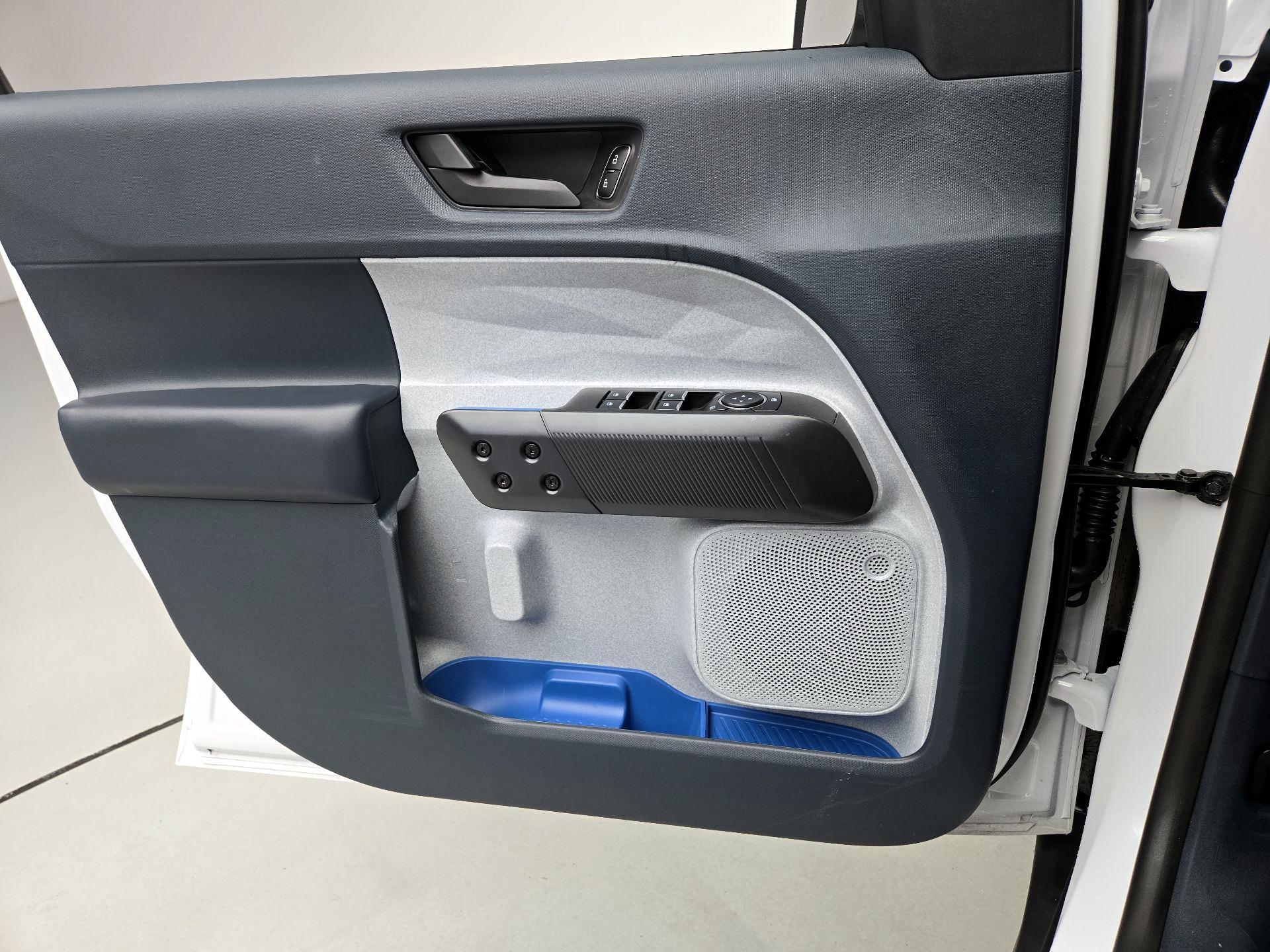 Thumbnail: 2025 Ford Maverick - 12