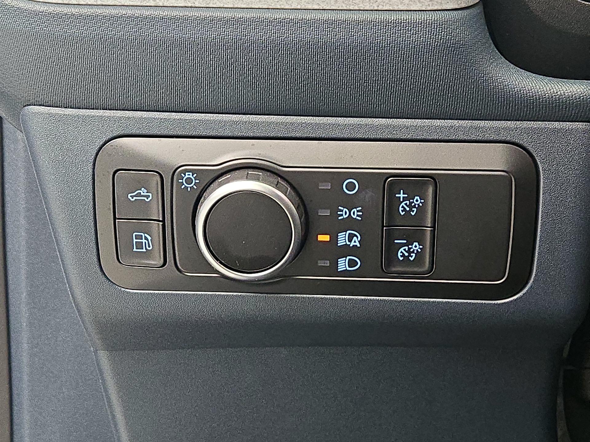 Thumbnail: 2025 Ford Maverick - 13