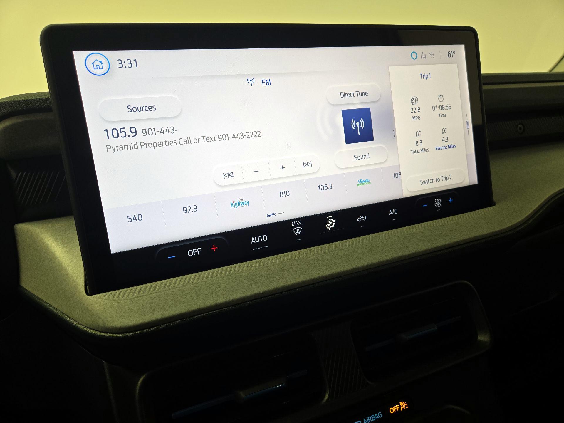 Thumbnail: 2025 Ford Maverick - 15