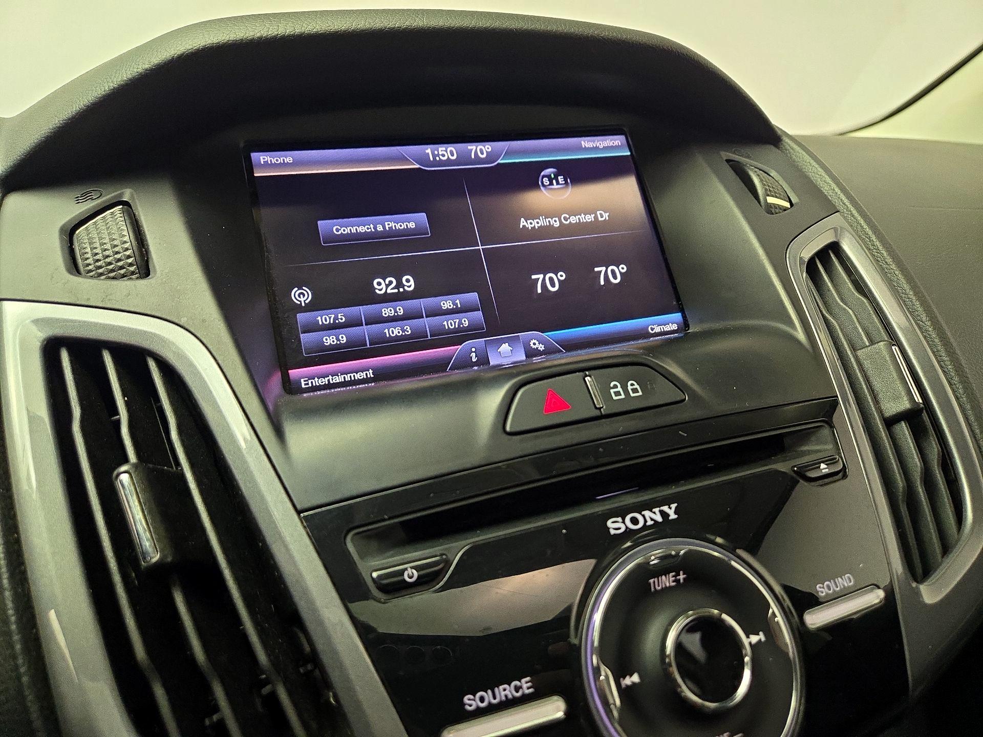 Thumbnail: 2014 Ford Focus - 16