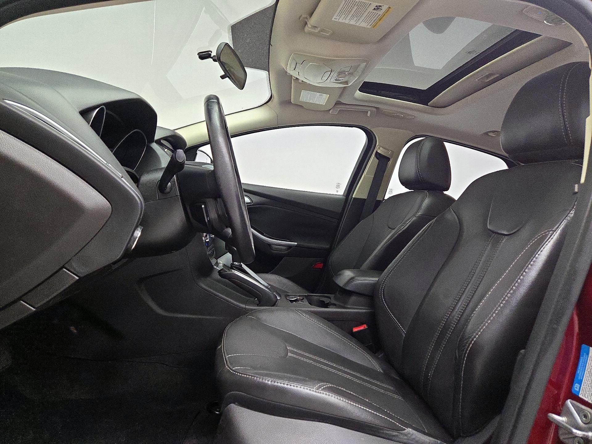 Thumbnail: 2014 Ford Focus - 20