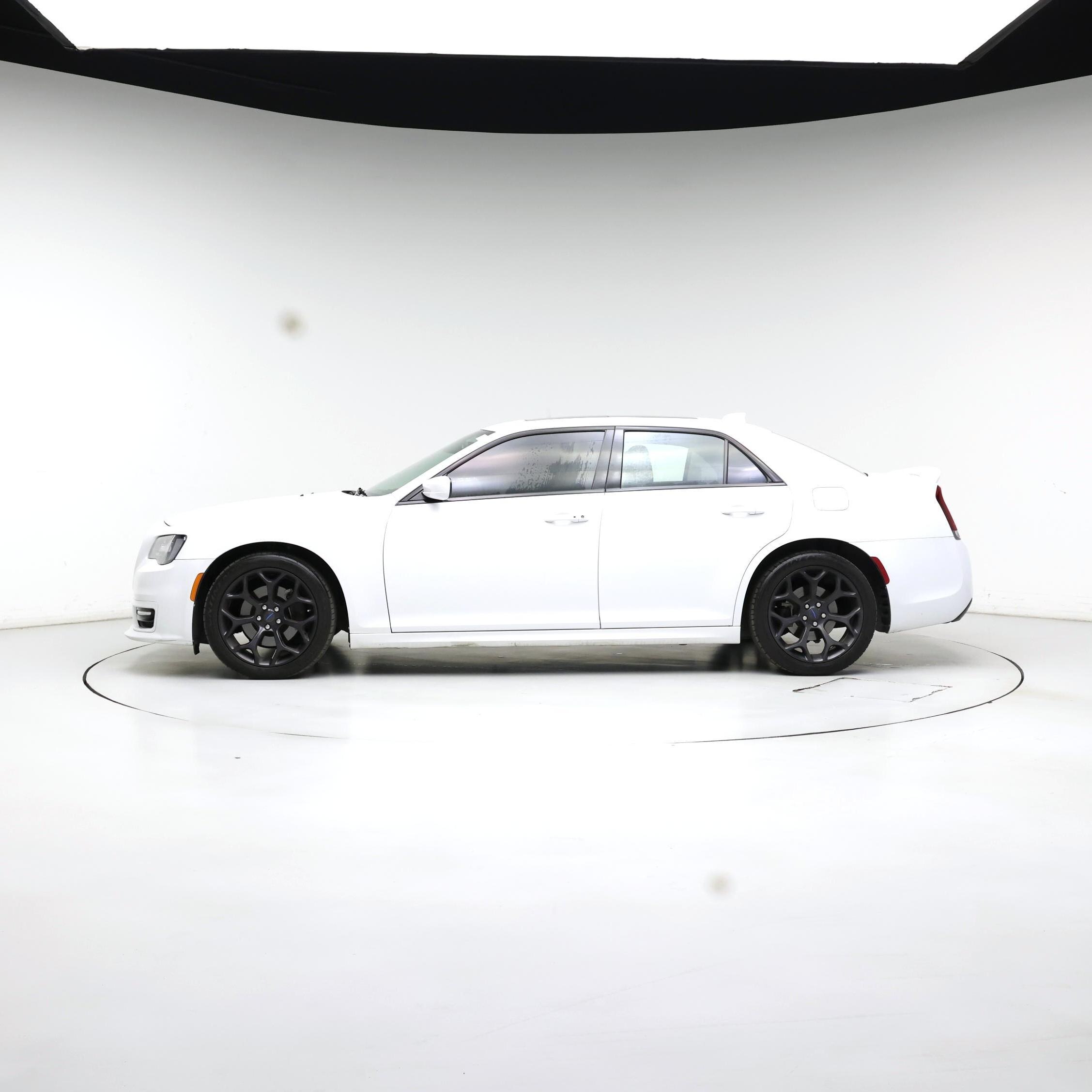 Thumbnail: 2020 Chrysler 300 - 3