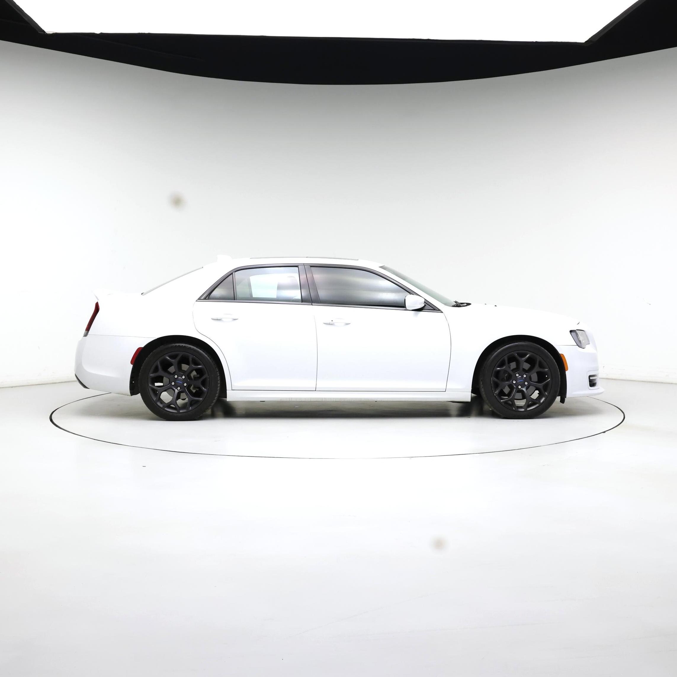 Thumbnail: 2020 Chrysler 300 - 7