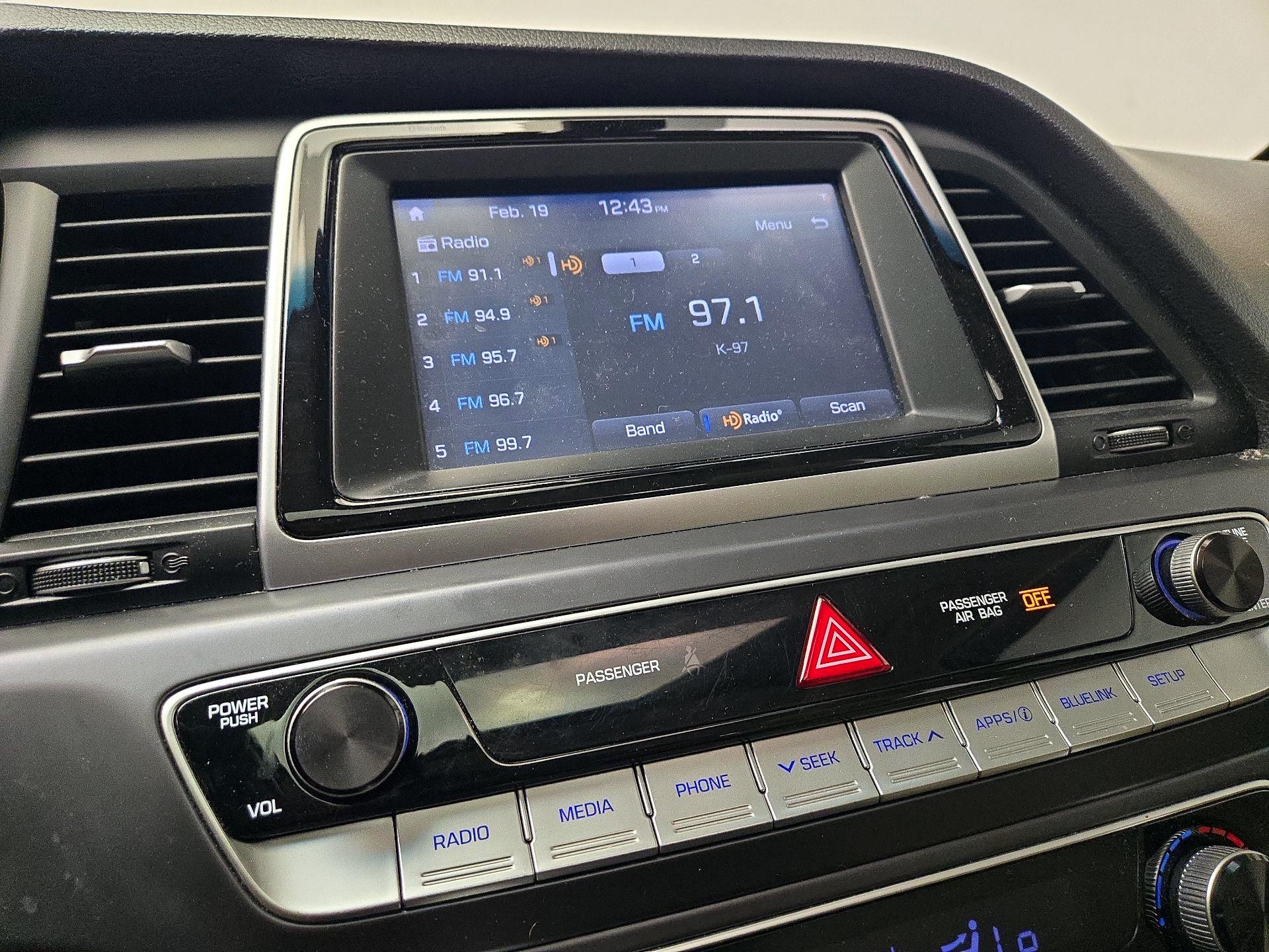 Thumbnail: 2019 Hyundai Sonata - 15
