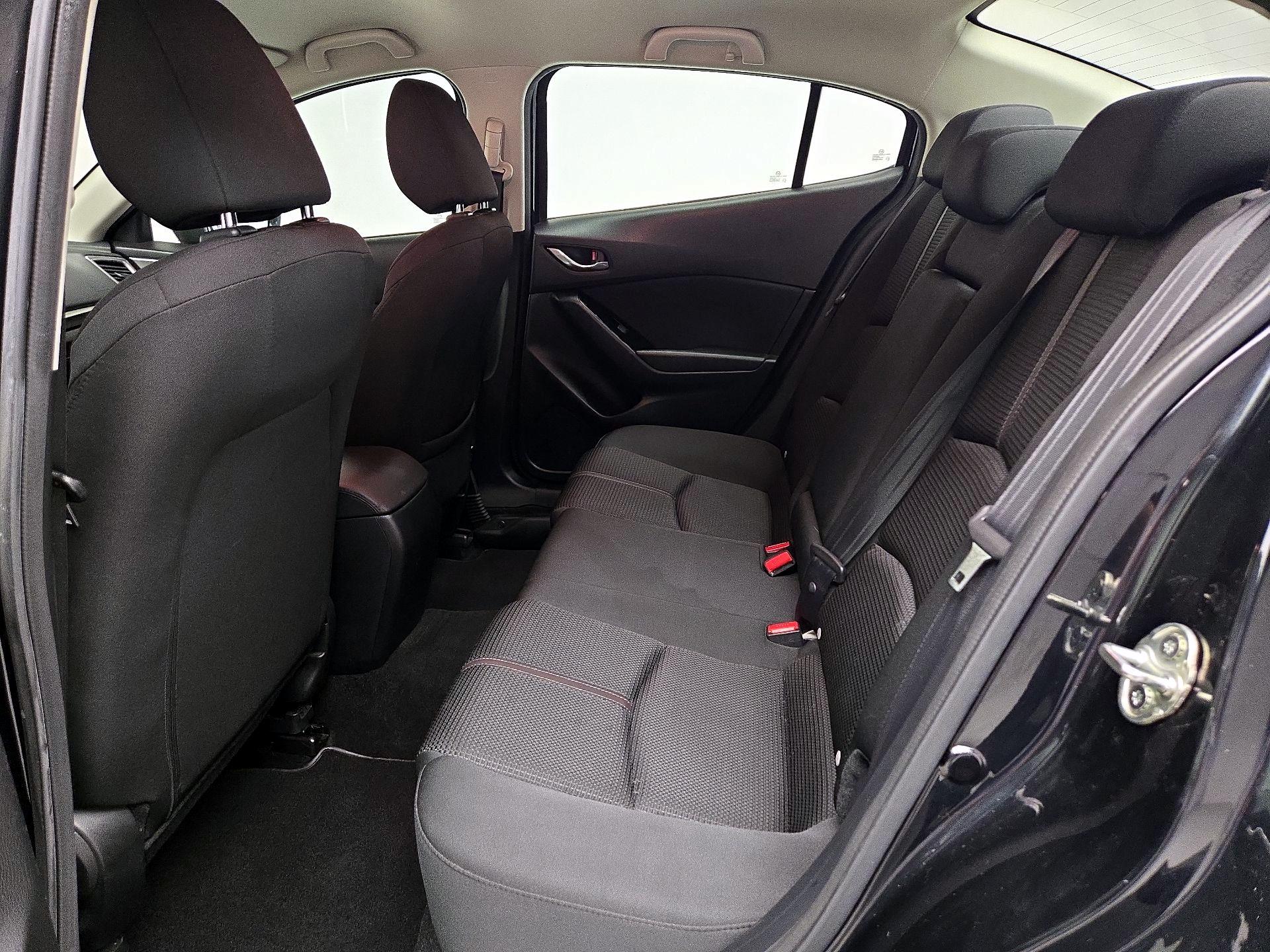 Thumbnail: 2018 Mazda Mazda3 - 19