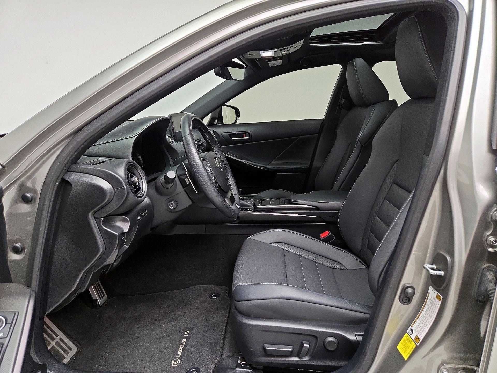 Thumbnail: 2023 Lexus IS - 11