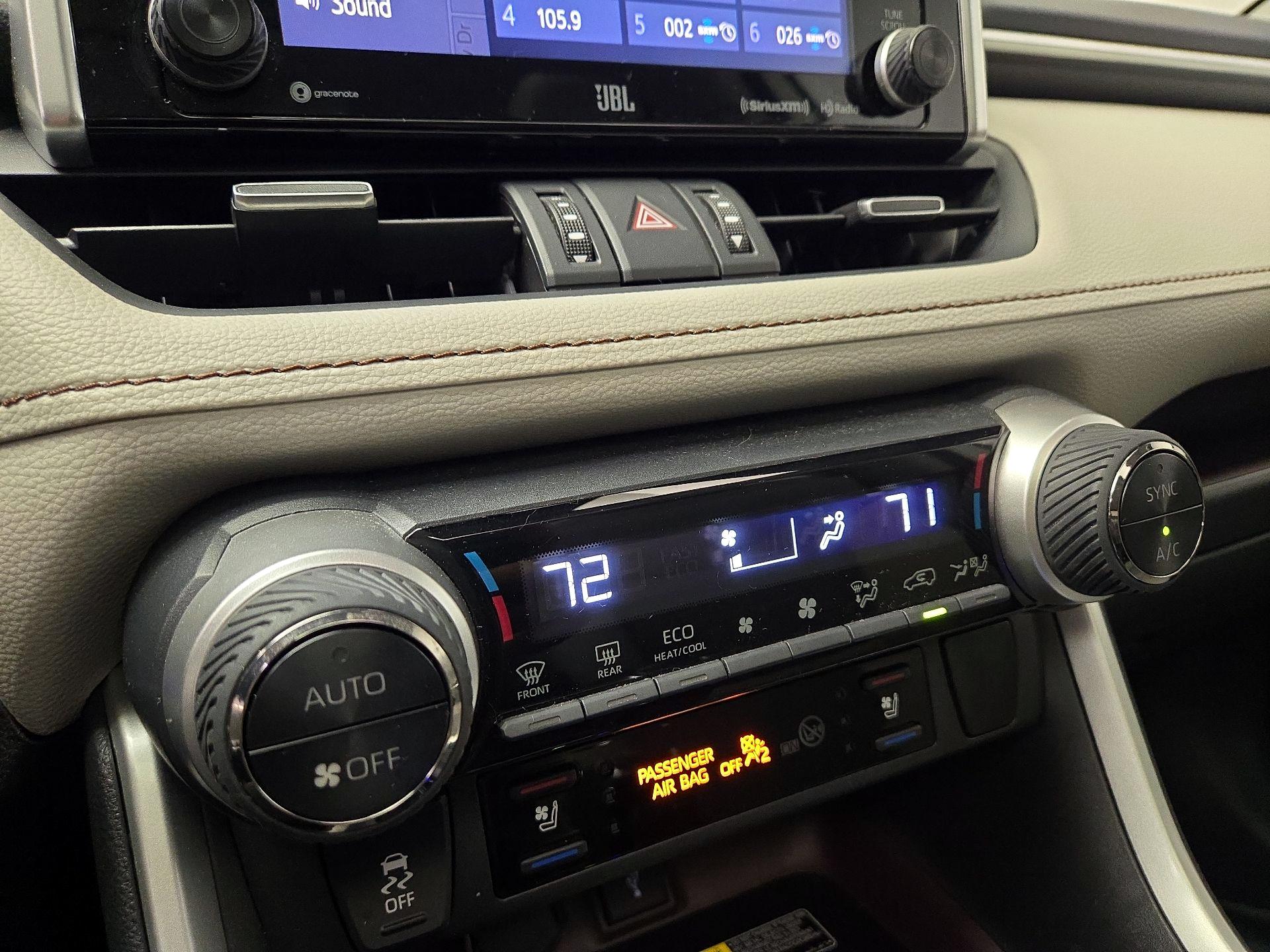 Thumbnail: 2021 Toyota RAV4 - 17