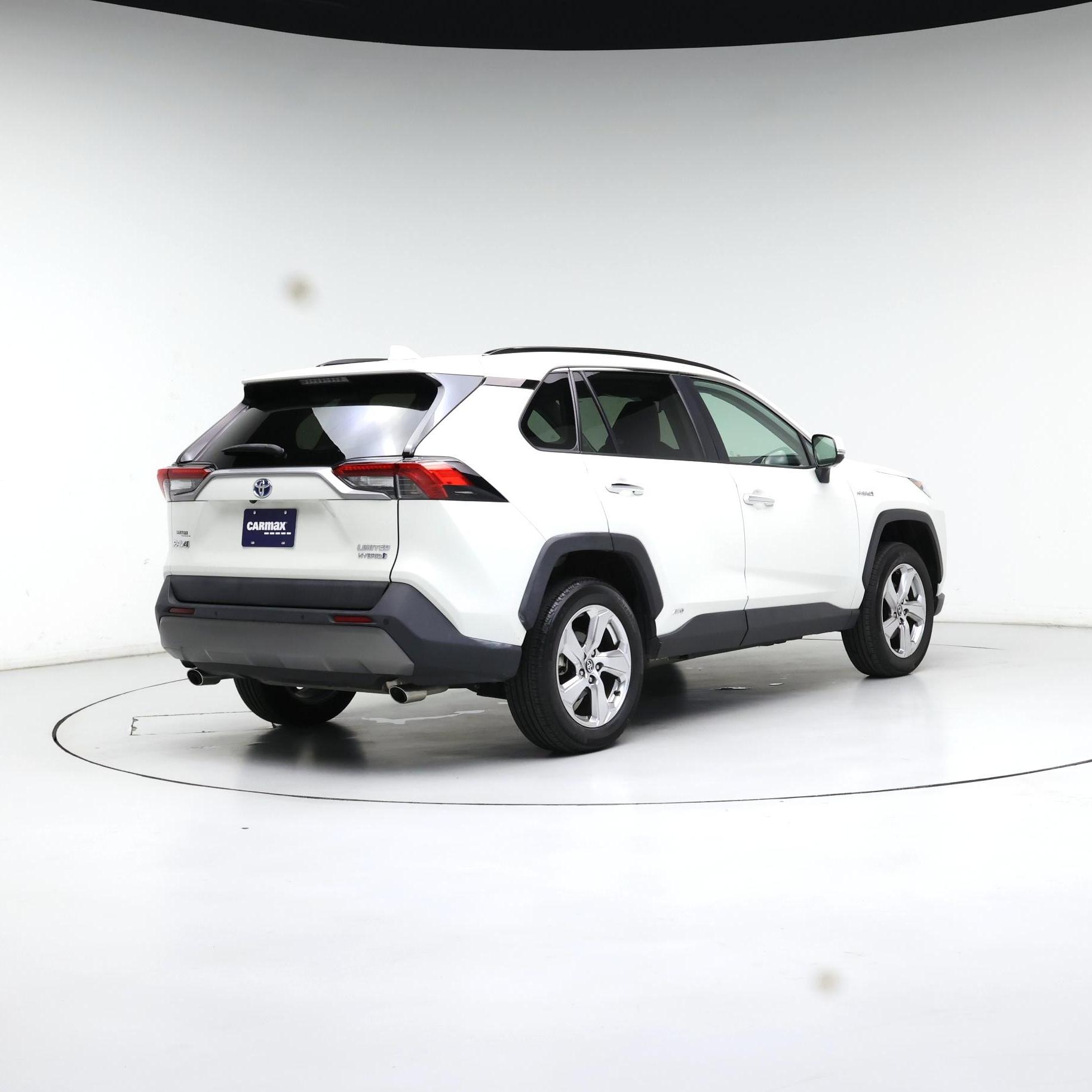 Thumbnail: 2021 Toyota RAV4 - 8
