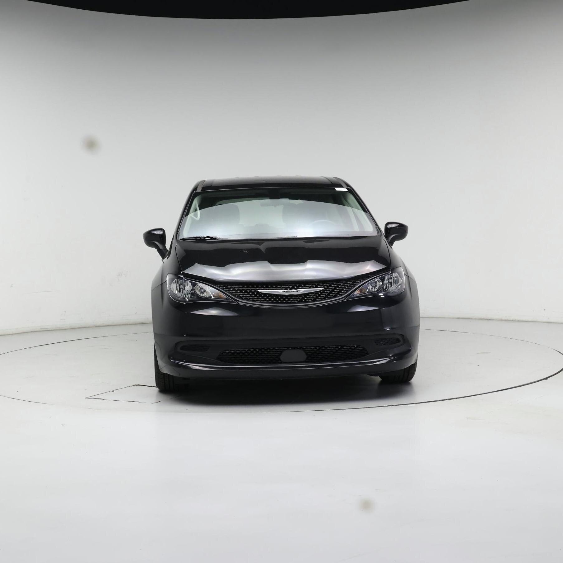 Thumbnail: 2022 Chrysler Voyager - 5