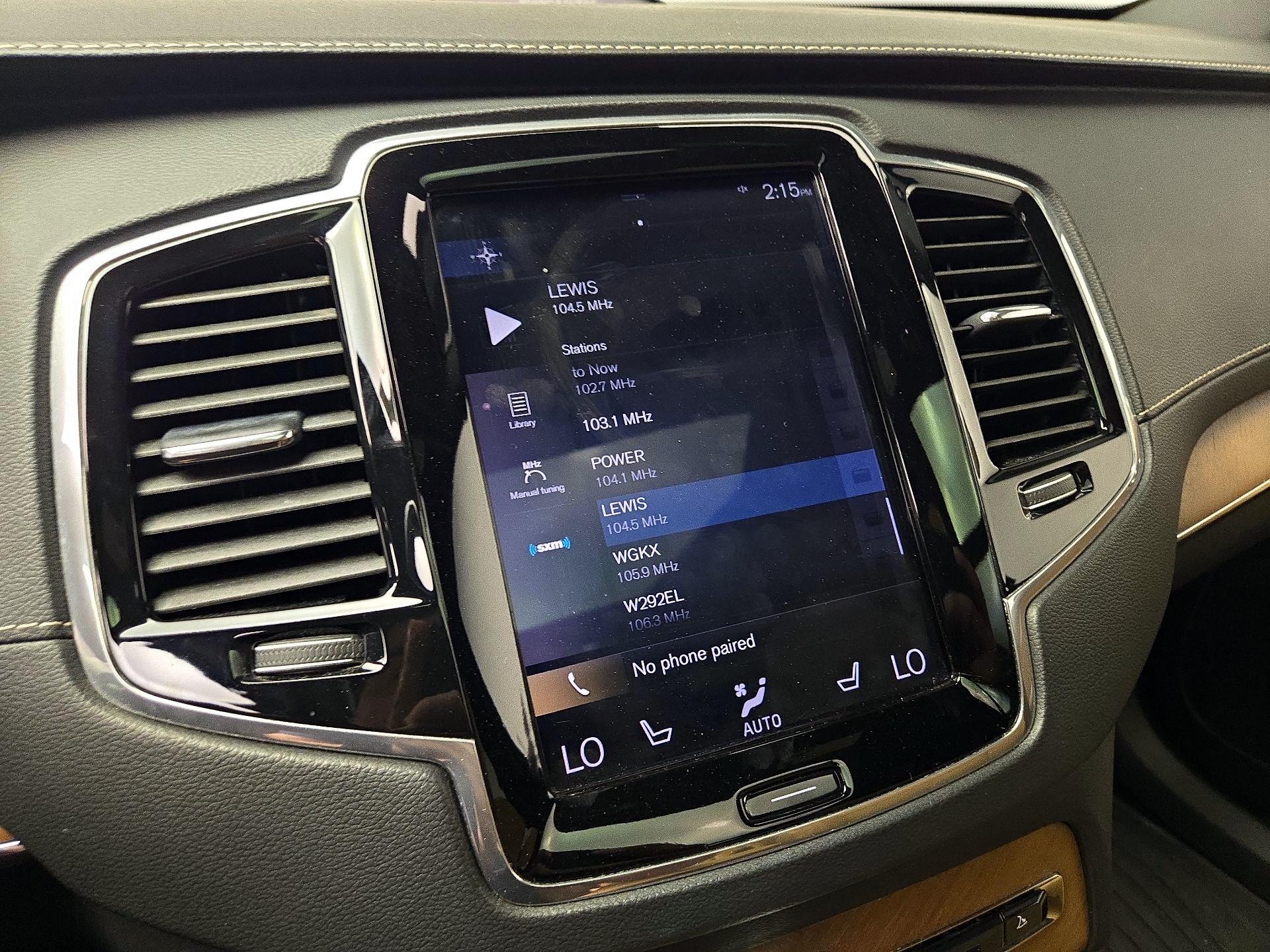 Thumbnail: 2018 Volvo XC90 - 16