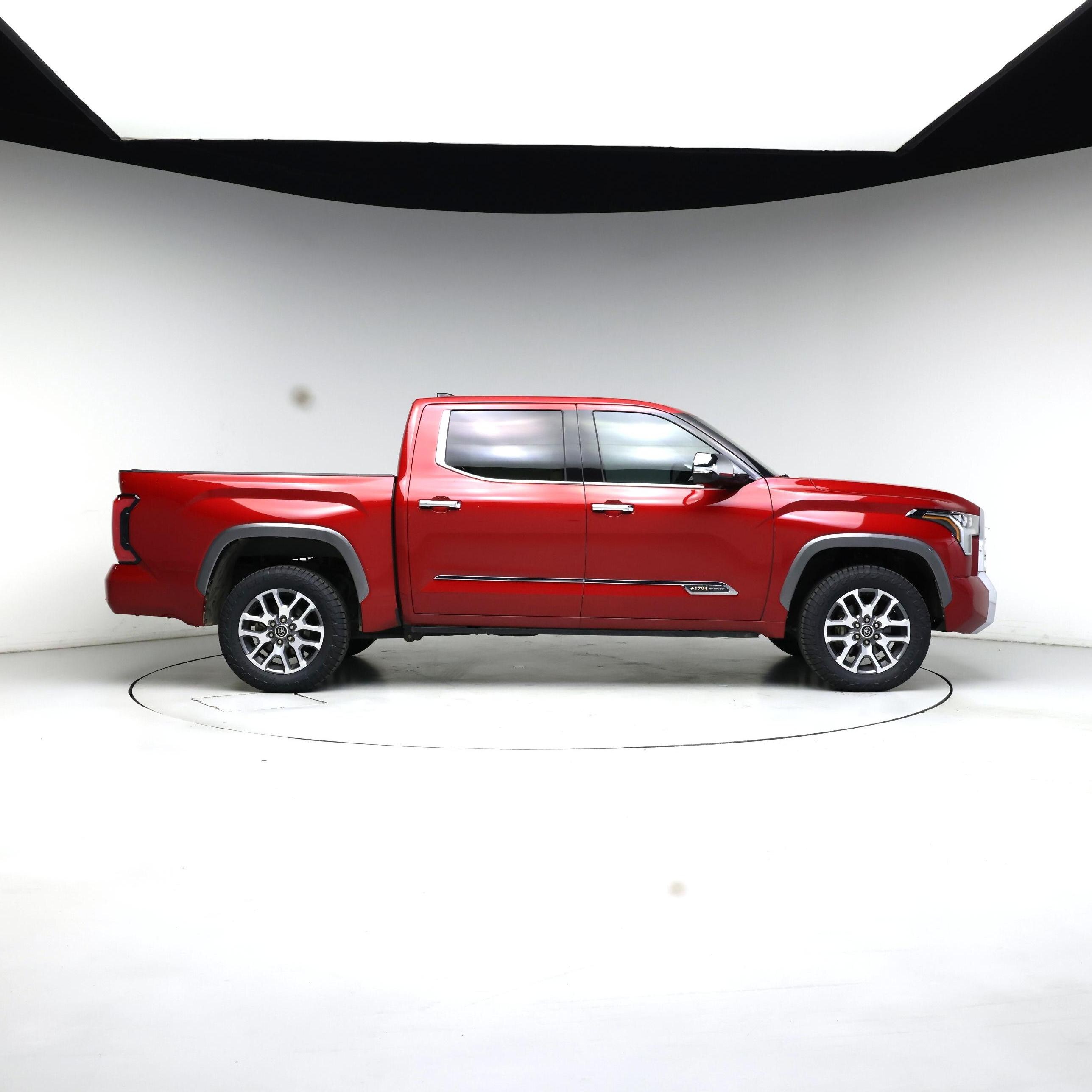 Thumbnail: 2022 Toyota Tundra - 7