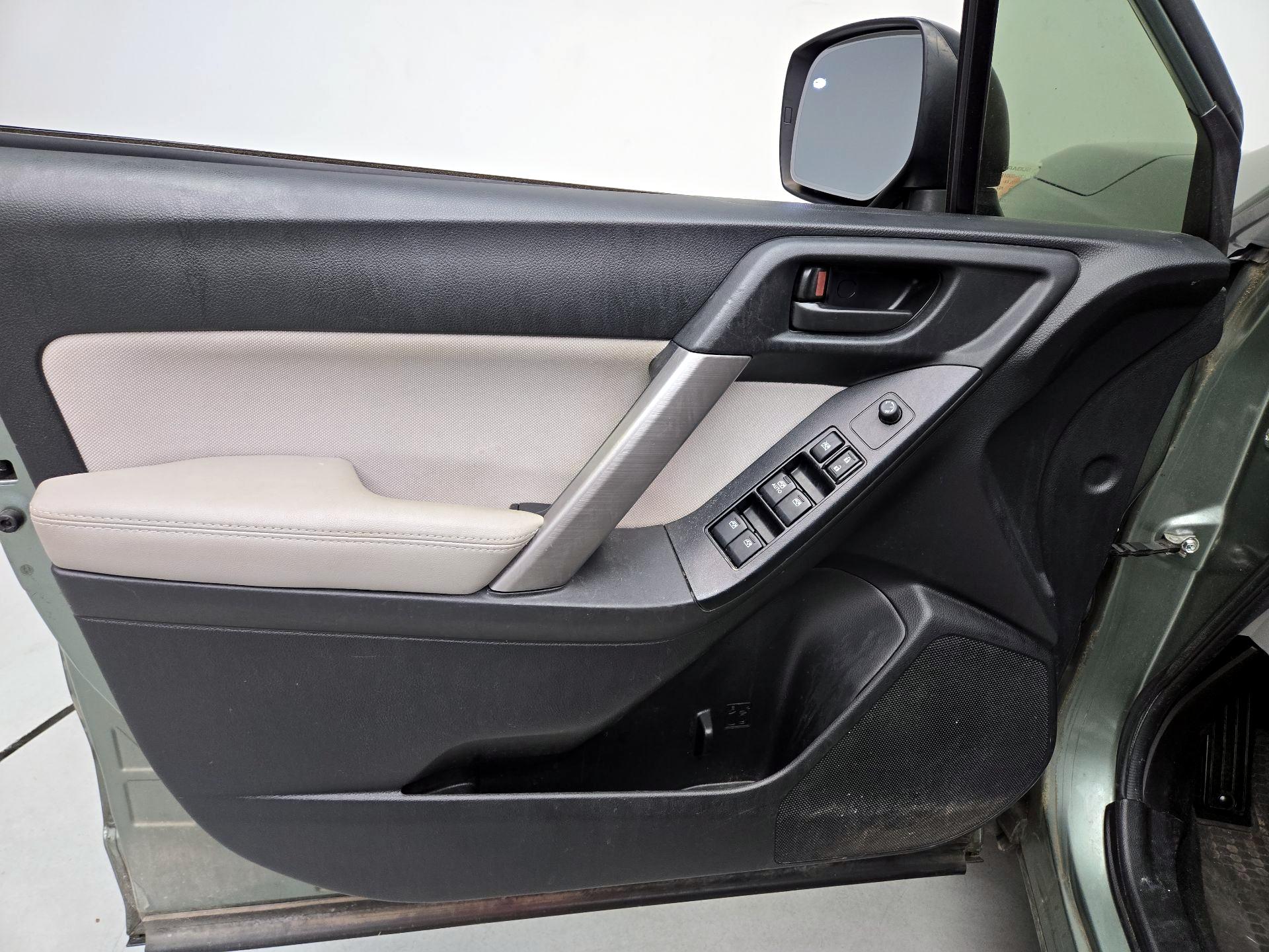 Thumbnail: 2016 Subaru Forester - 12