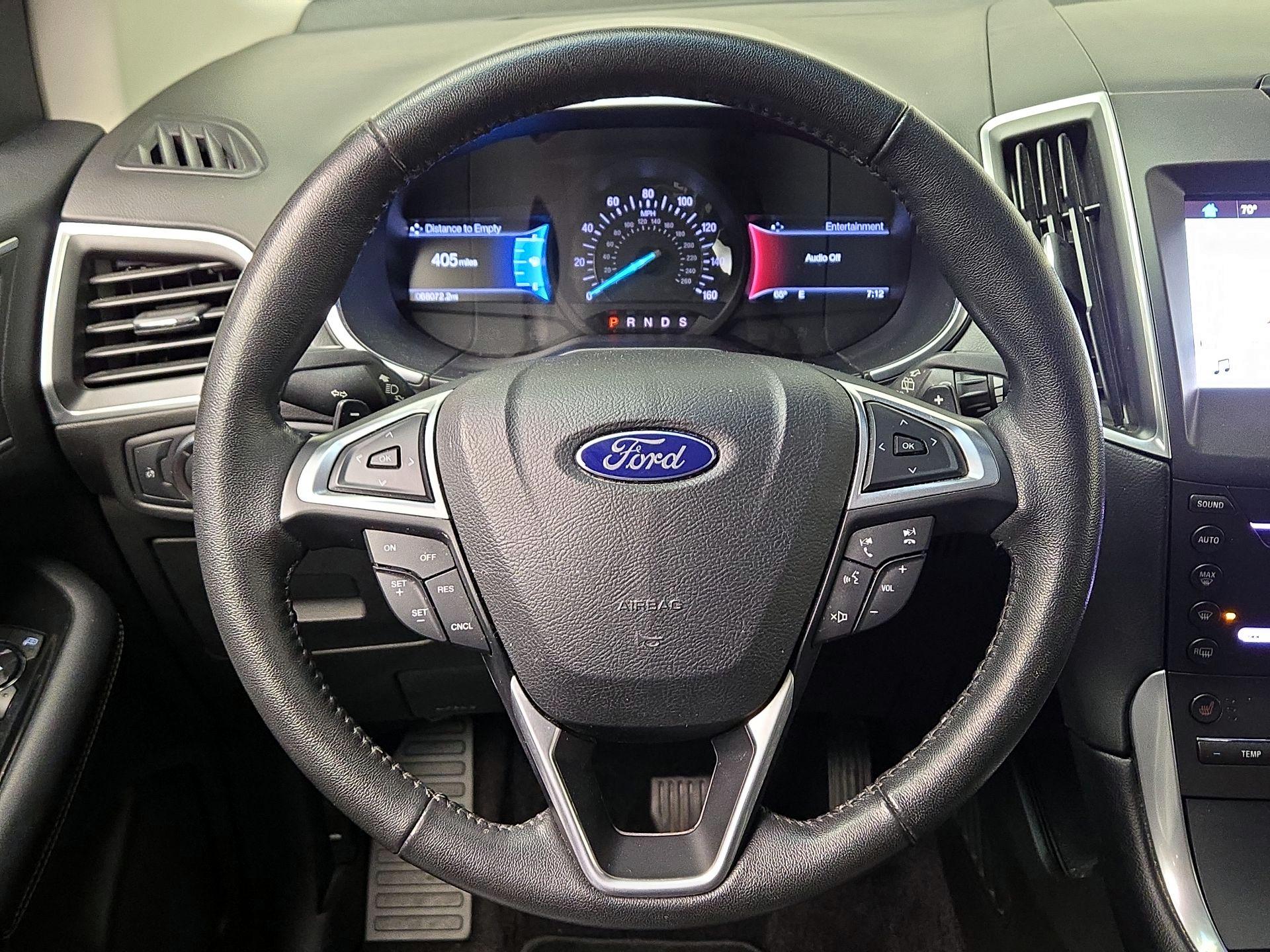 Thumbnail: 2017 Ford Edge - 10