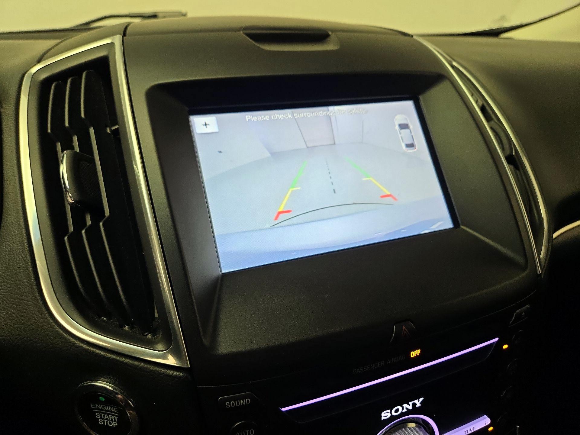 Thumbnail: 2017 Ford Edge - 15