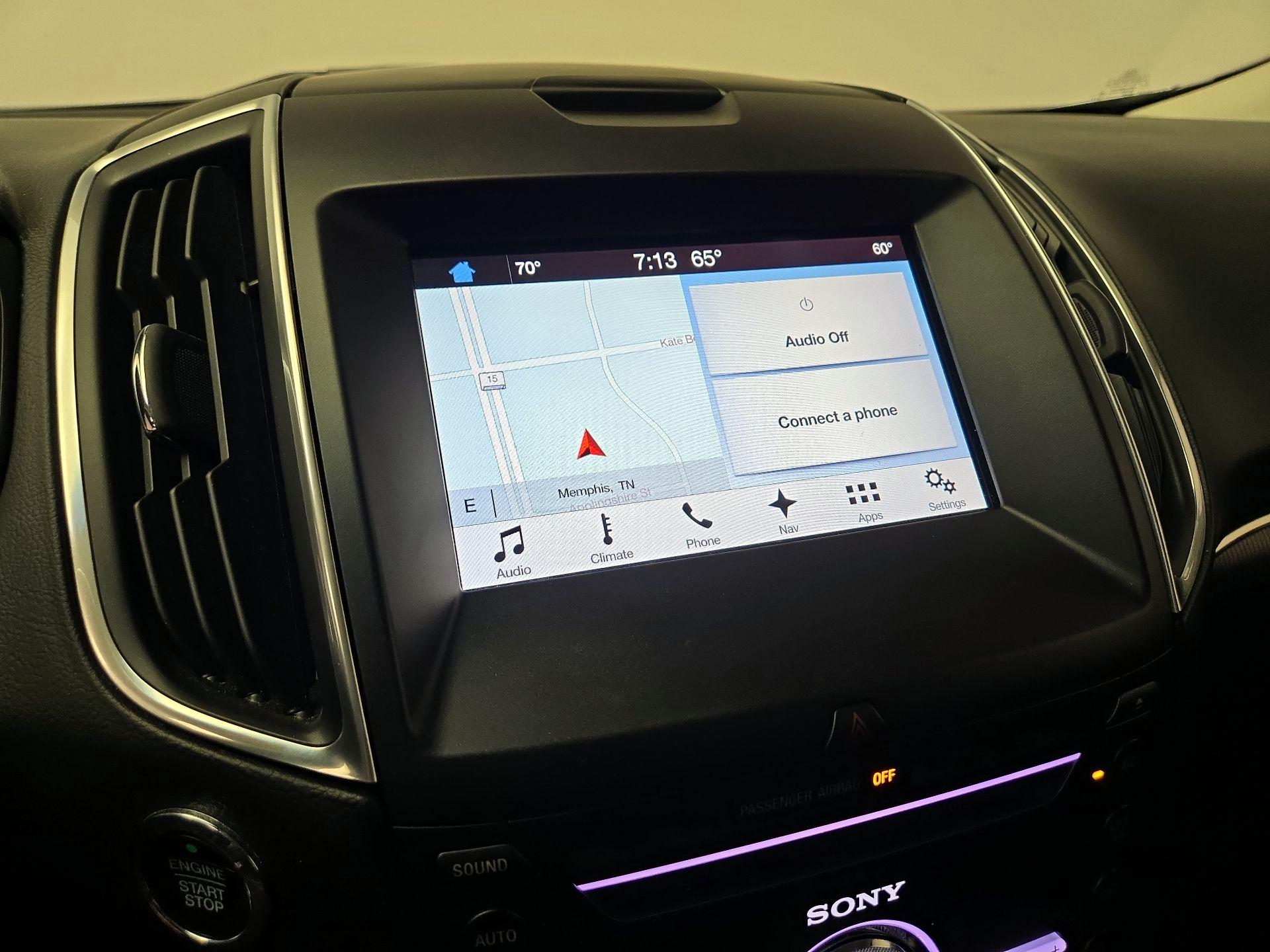 Thumbnail: 2017 Ford Edge - 16