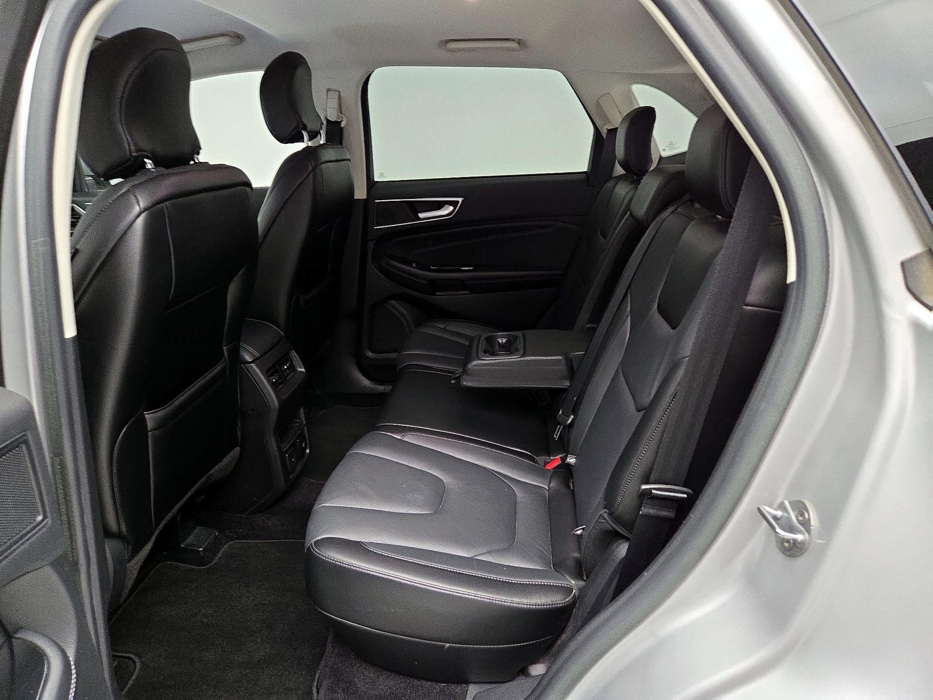 Thumbnail: 2017 Ford Edge - 20