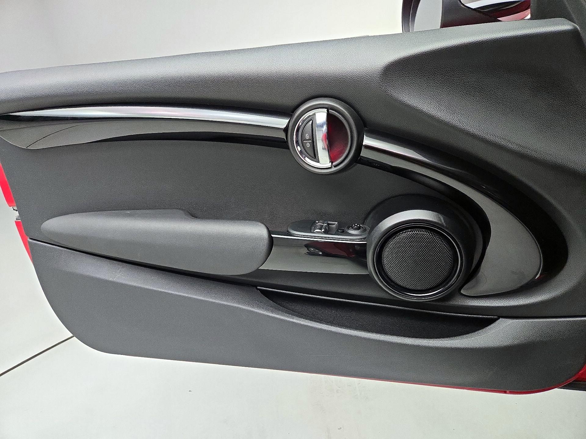 Thumbnail: 2021 MINI Cooper Hardtop - 12