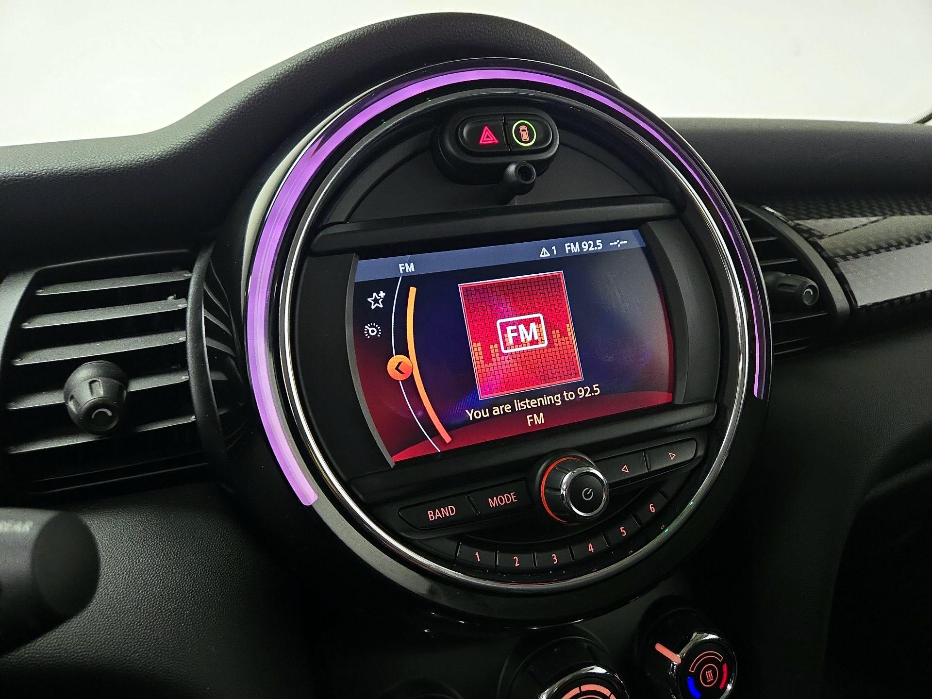 Thumbnail: 2021 MINI Cooper Hardtop - 15