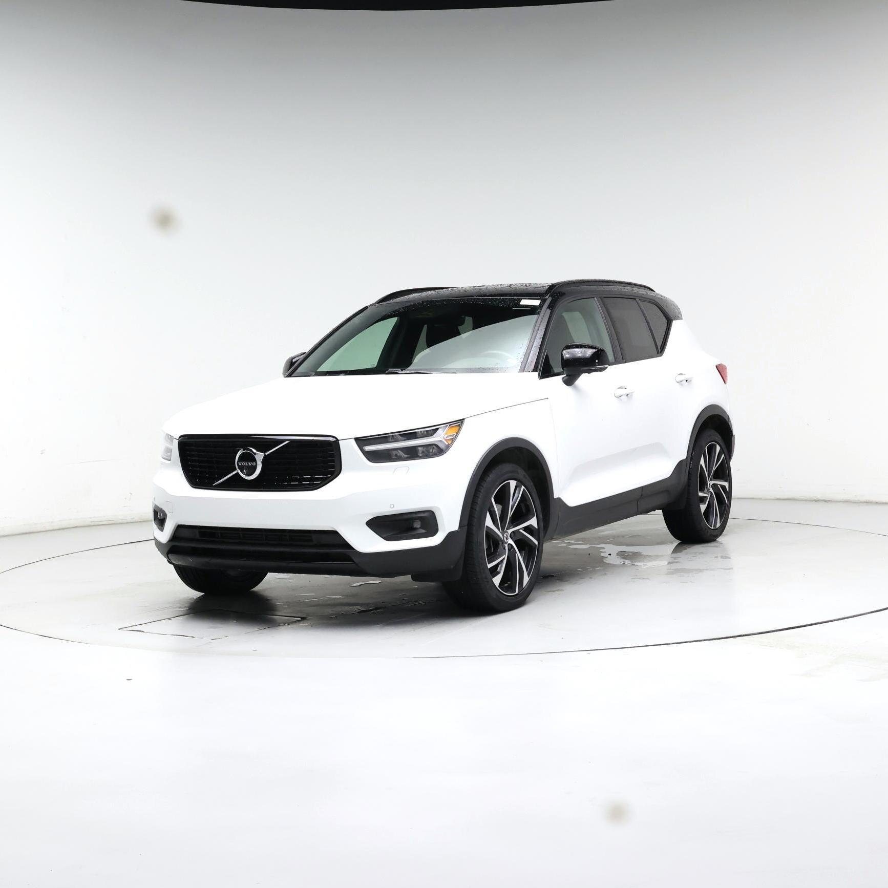 Thumbnail: 2020 Volvo XC40 - 4