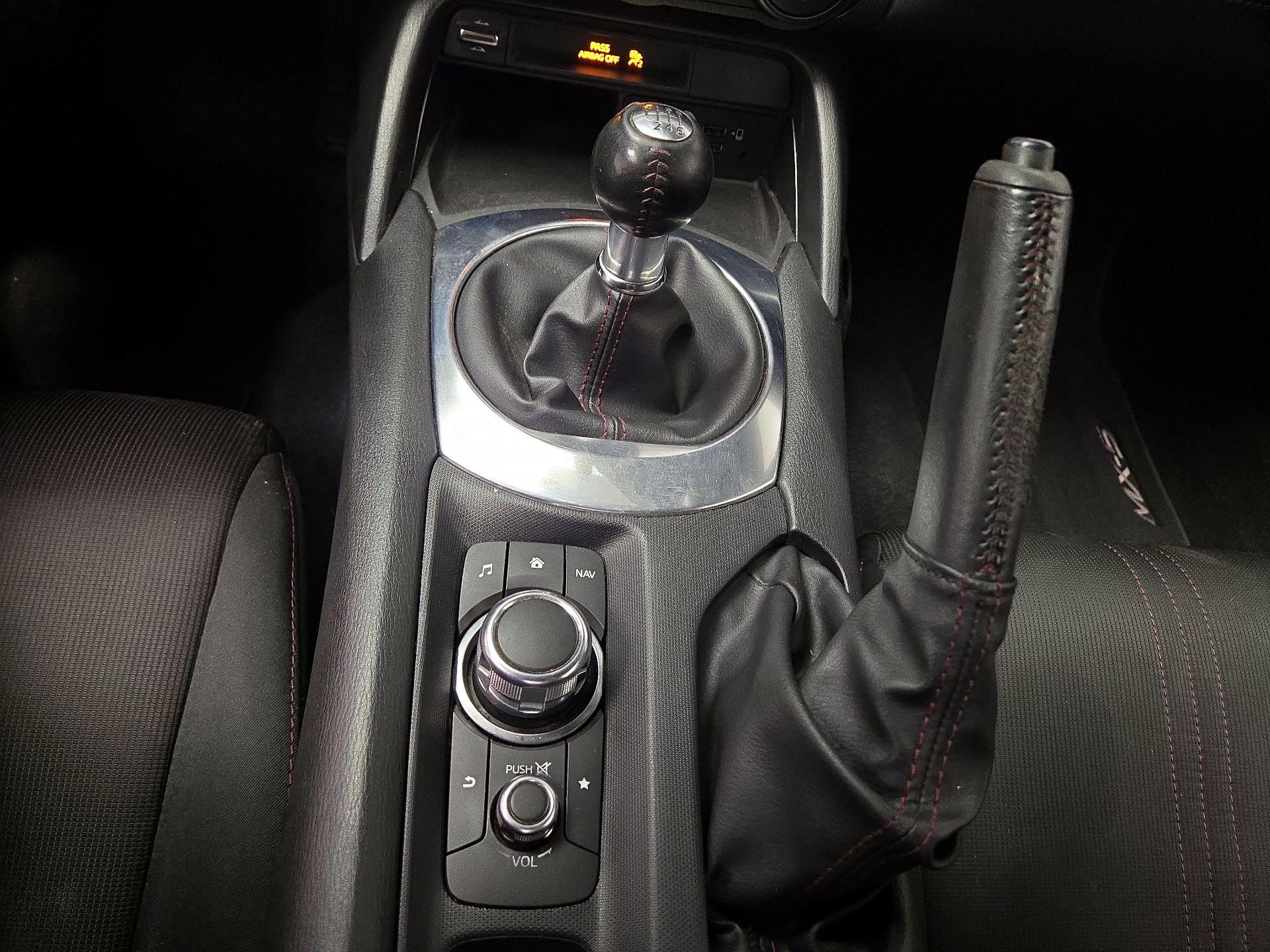 Thumbnail: 2017 Mazda MX-5 Miata - 16