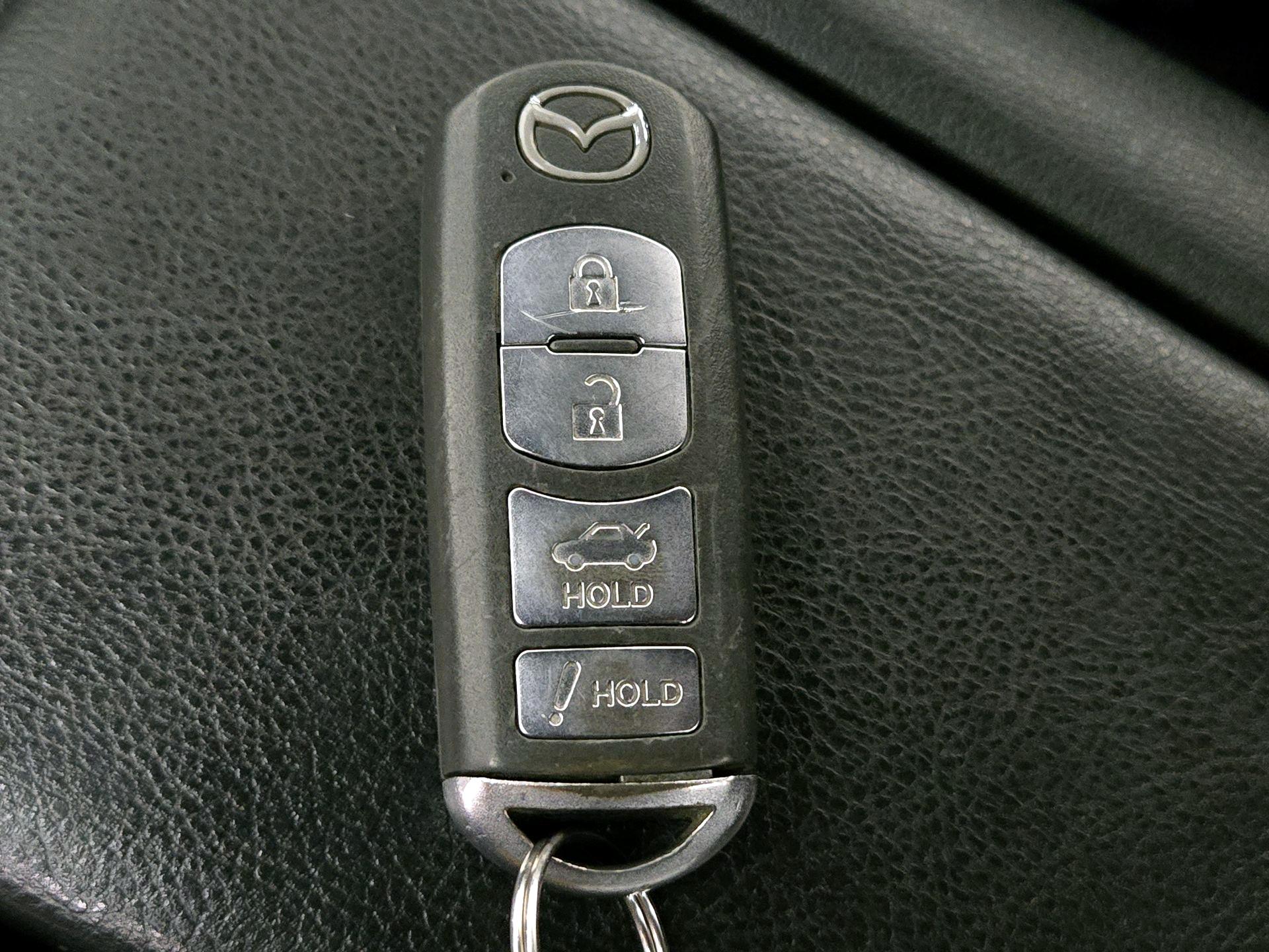 Thumbnail: 2017 Mazda MX-5 Miata - 20