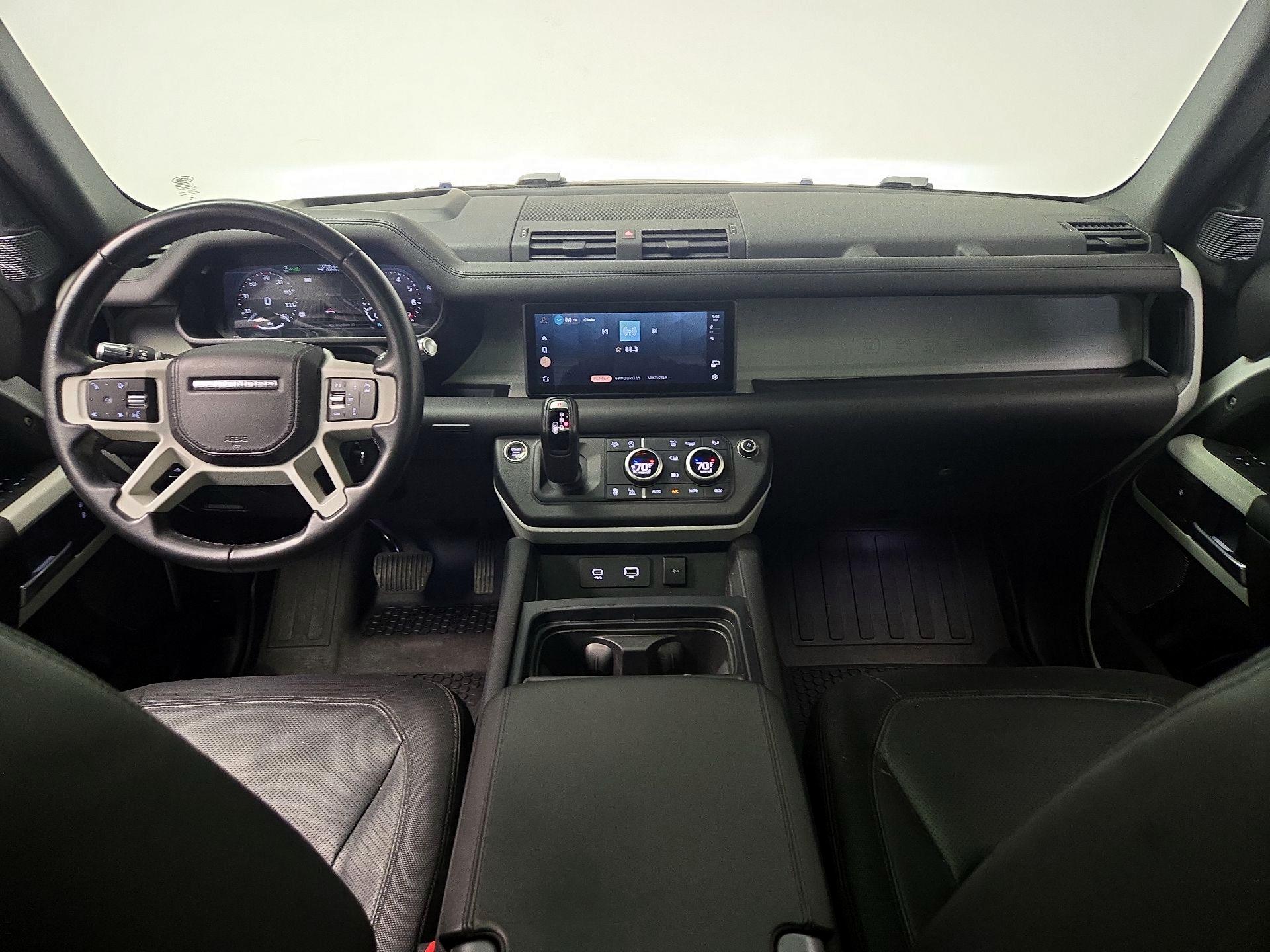 Thumbnail: 2022 Land Rover Defender - 9