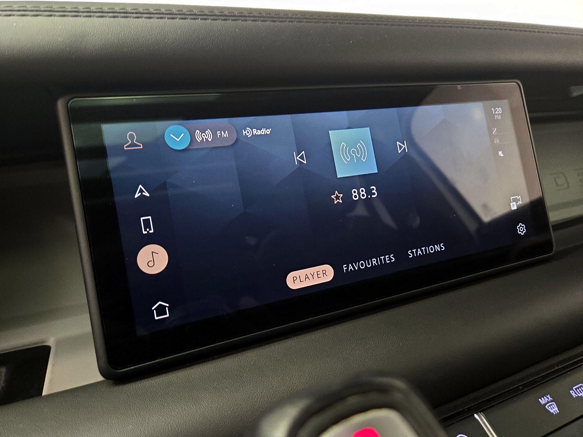 Thumbnail: 2022 Land Rover Defender - 16