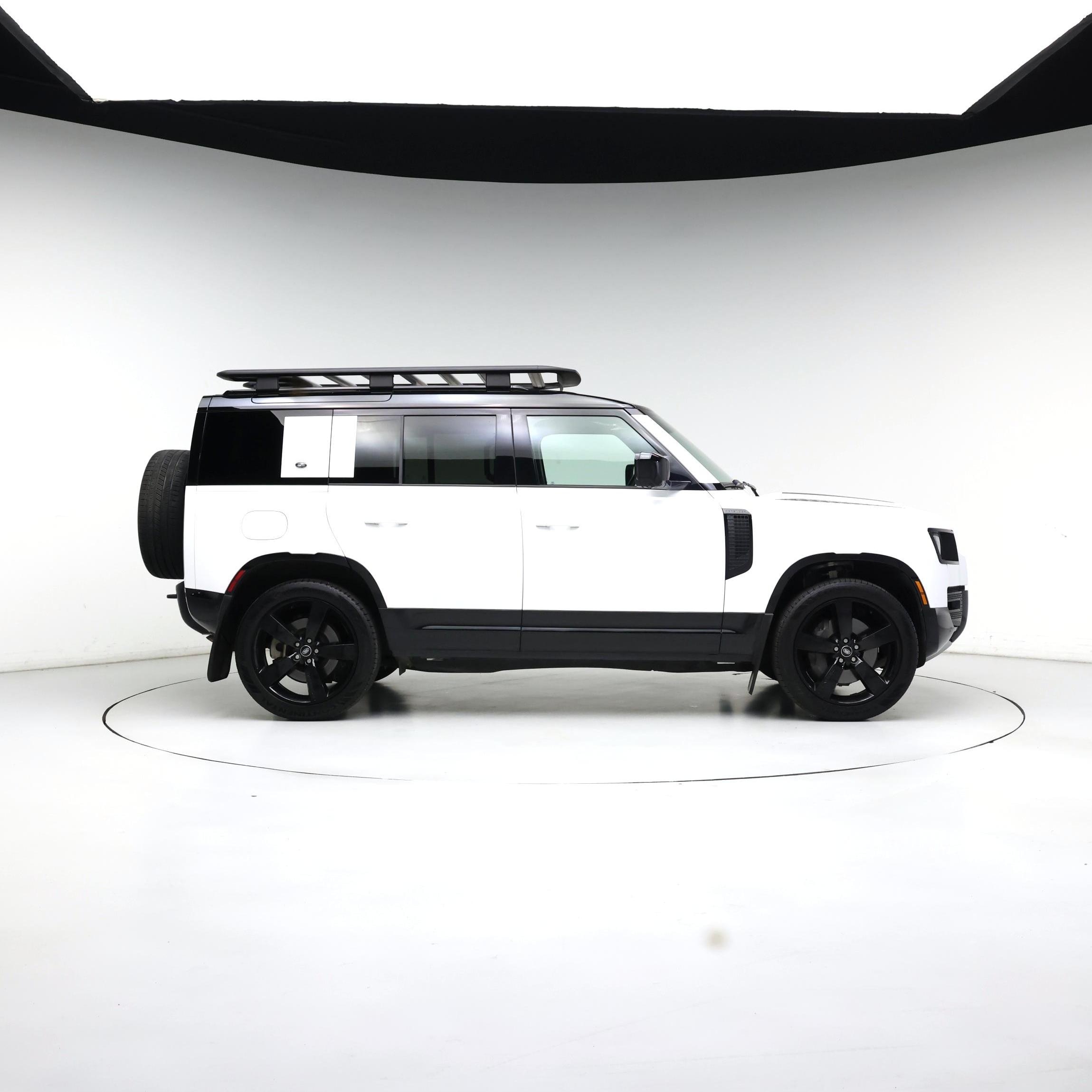 Thumbnail: 2022 Land Rover Defender - 7