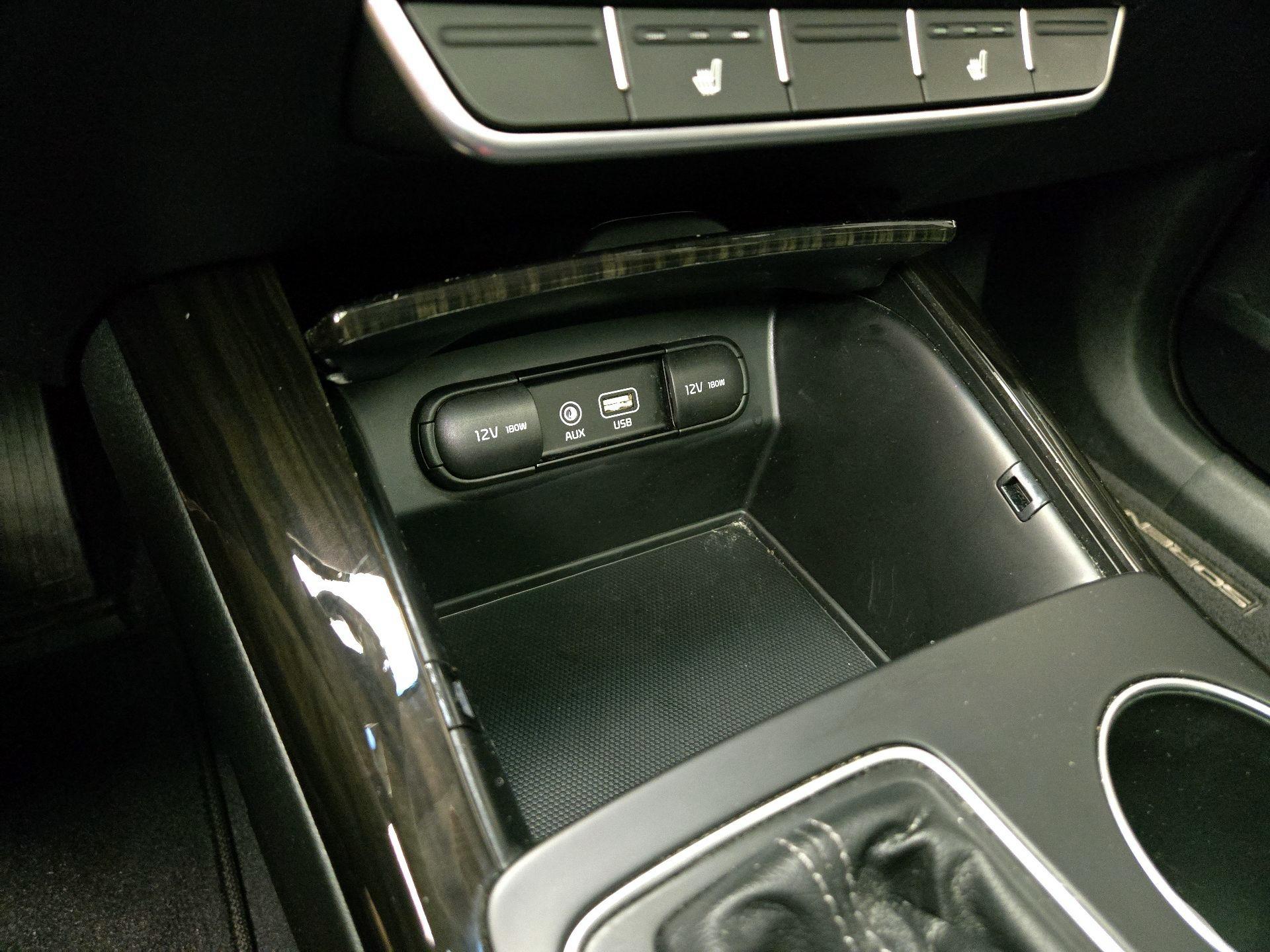 Thumbnail: 2020 Kia Sorento - 18