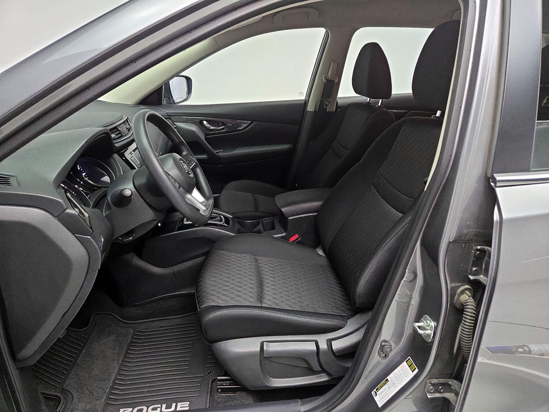 Thumbnail: 2018 Nissan Rogue - 11