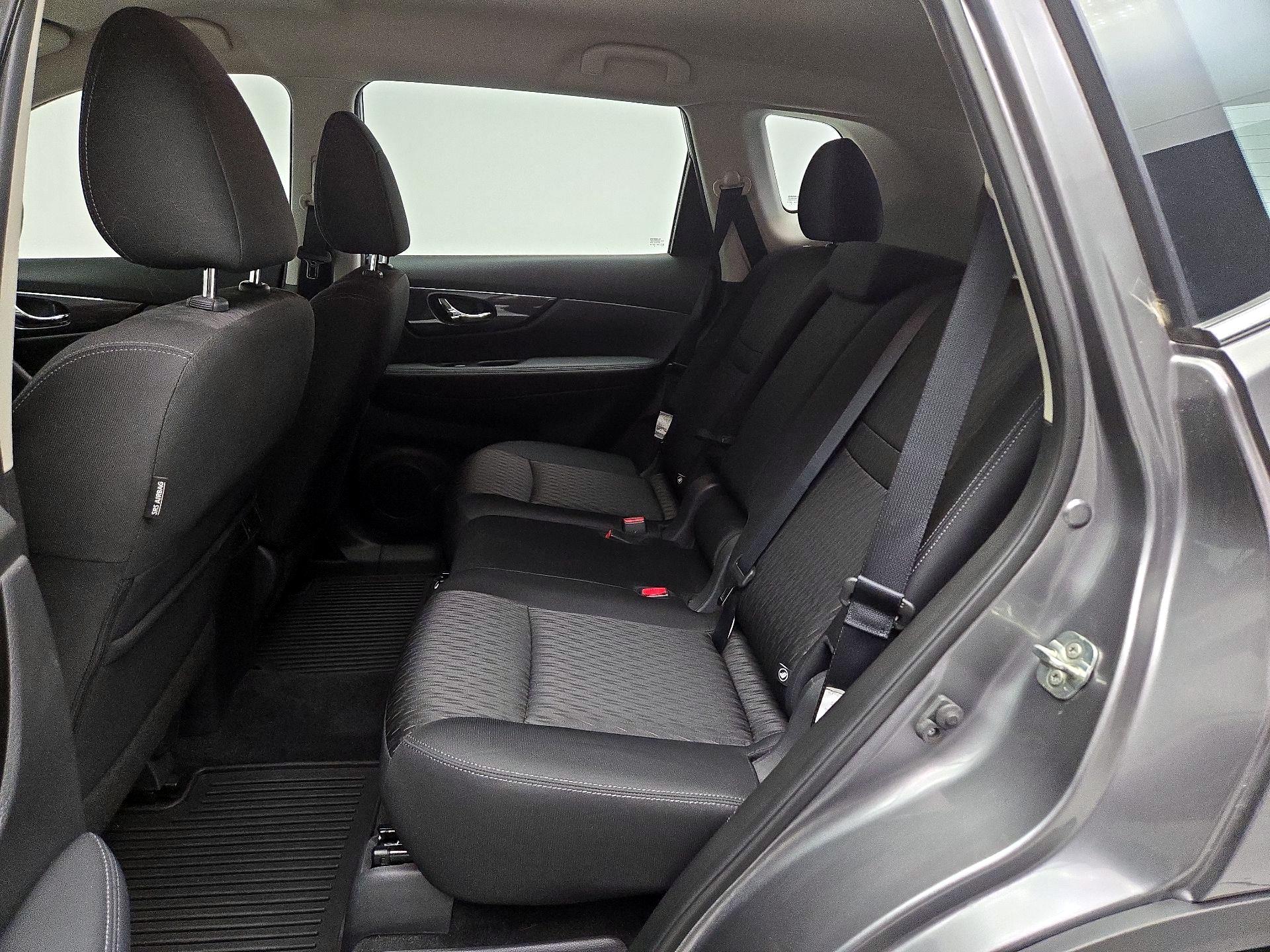 Thumbnail: 2018 Nissan Rogue - 19