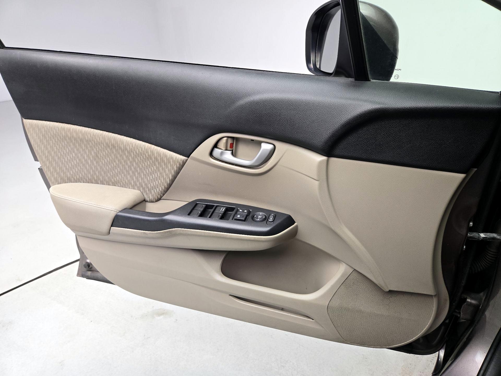 Thumbnail: 2015 Honda Civic - 12