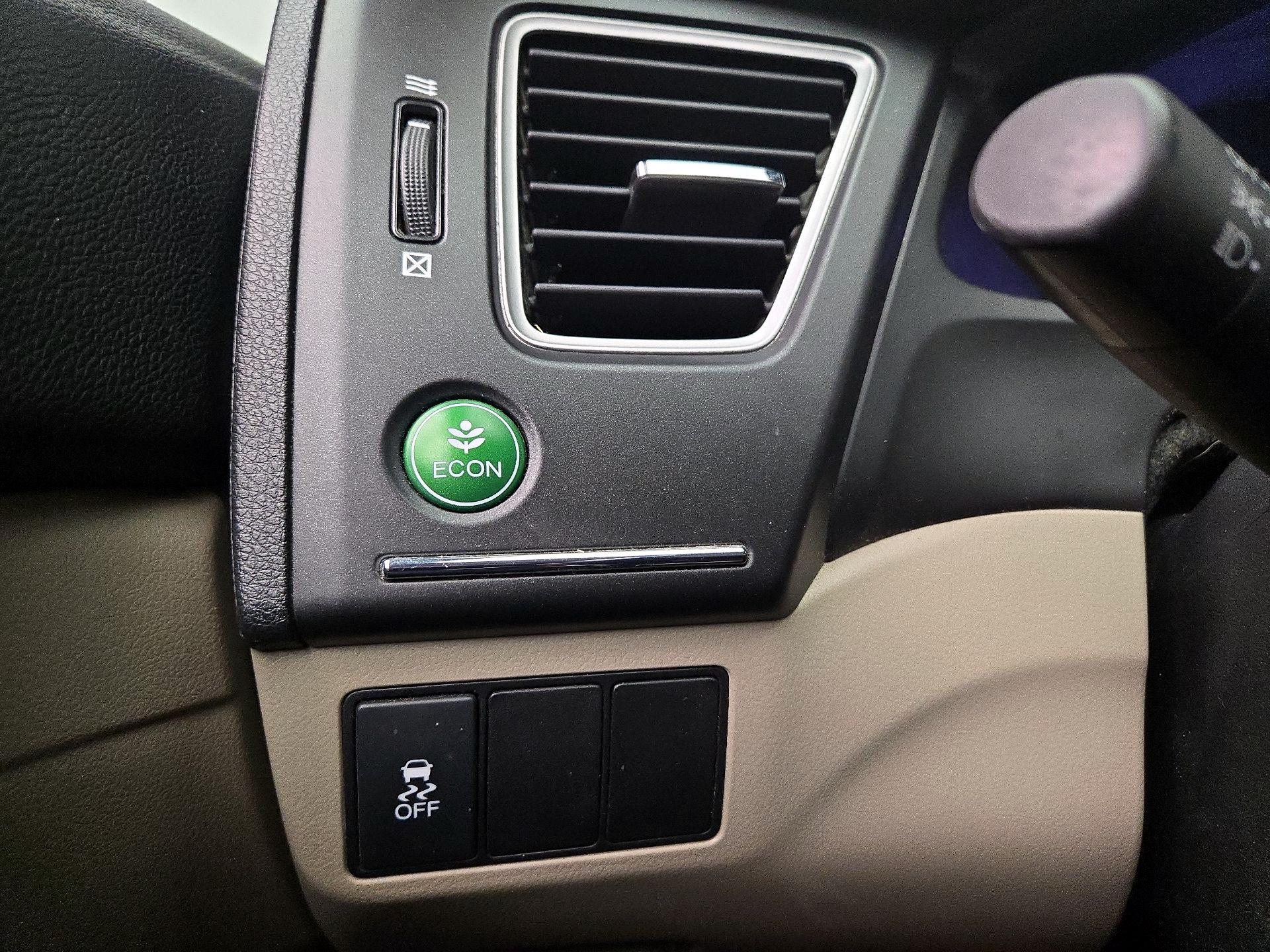 Thumbnail: 2015 Honda Civic - 13