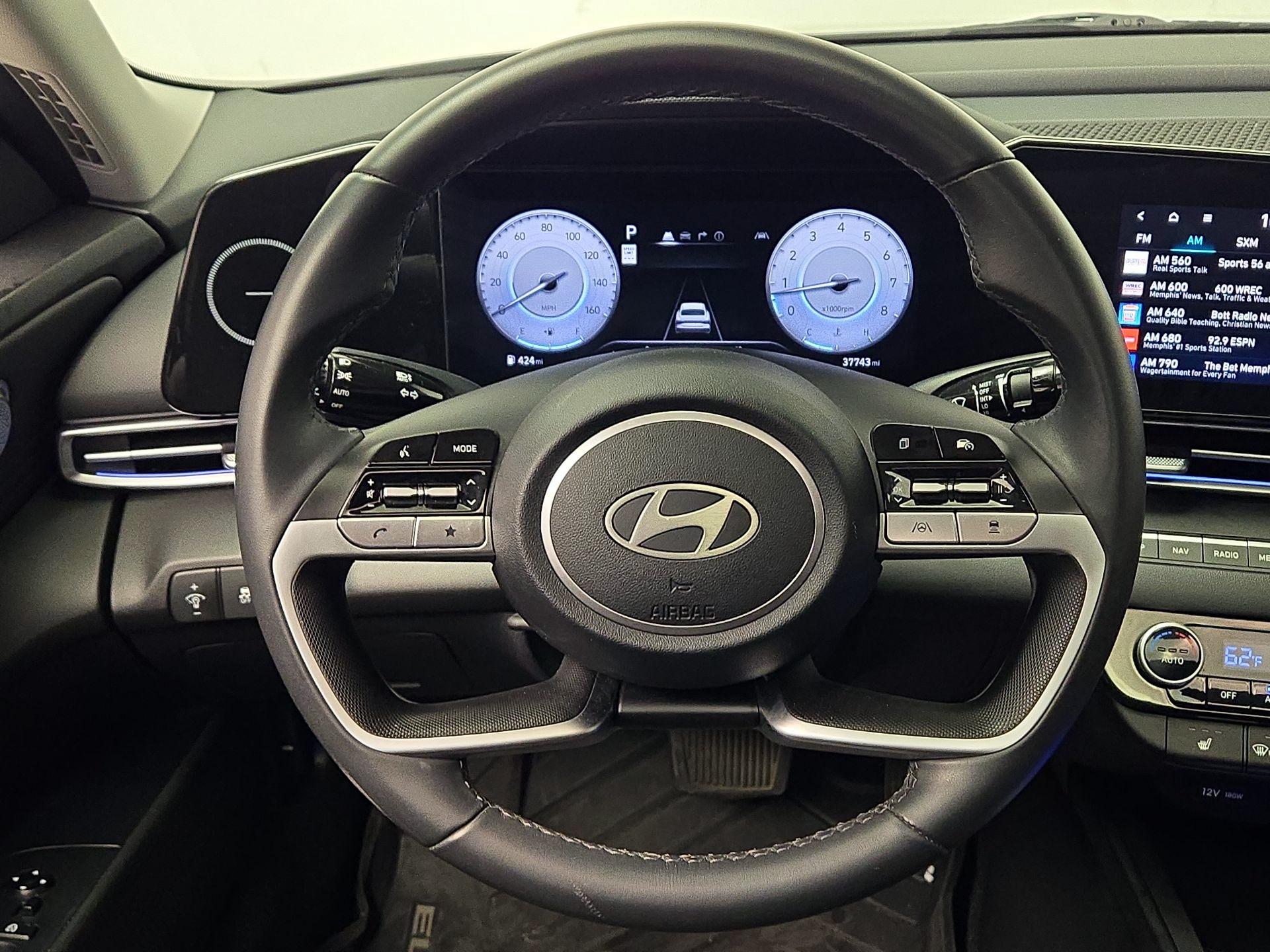 Thumbnail: 2024 Hyundai Elantra - 10